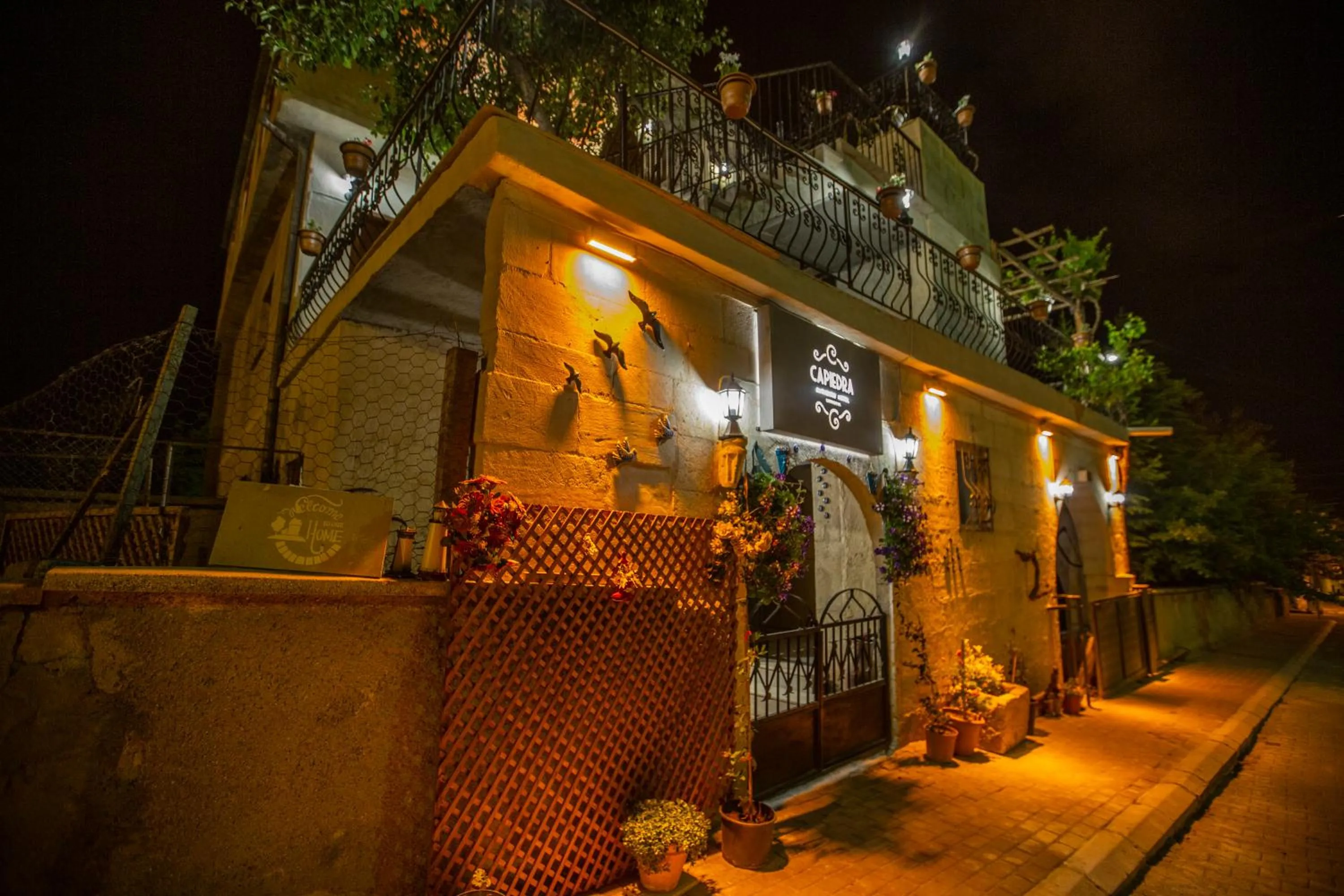 Facade/entrance in Capiedra Hotel