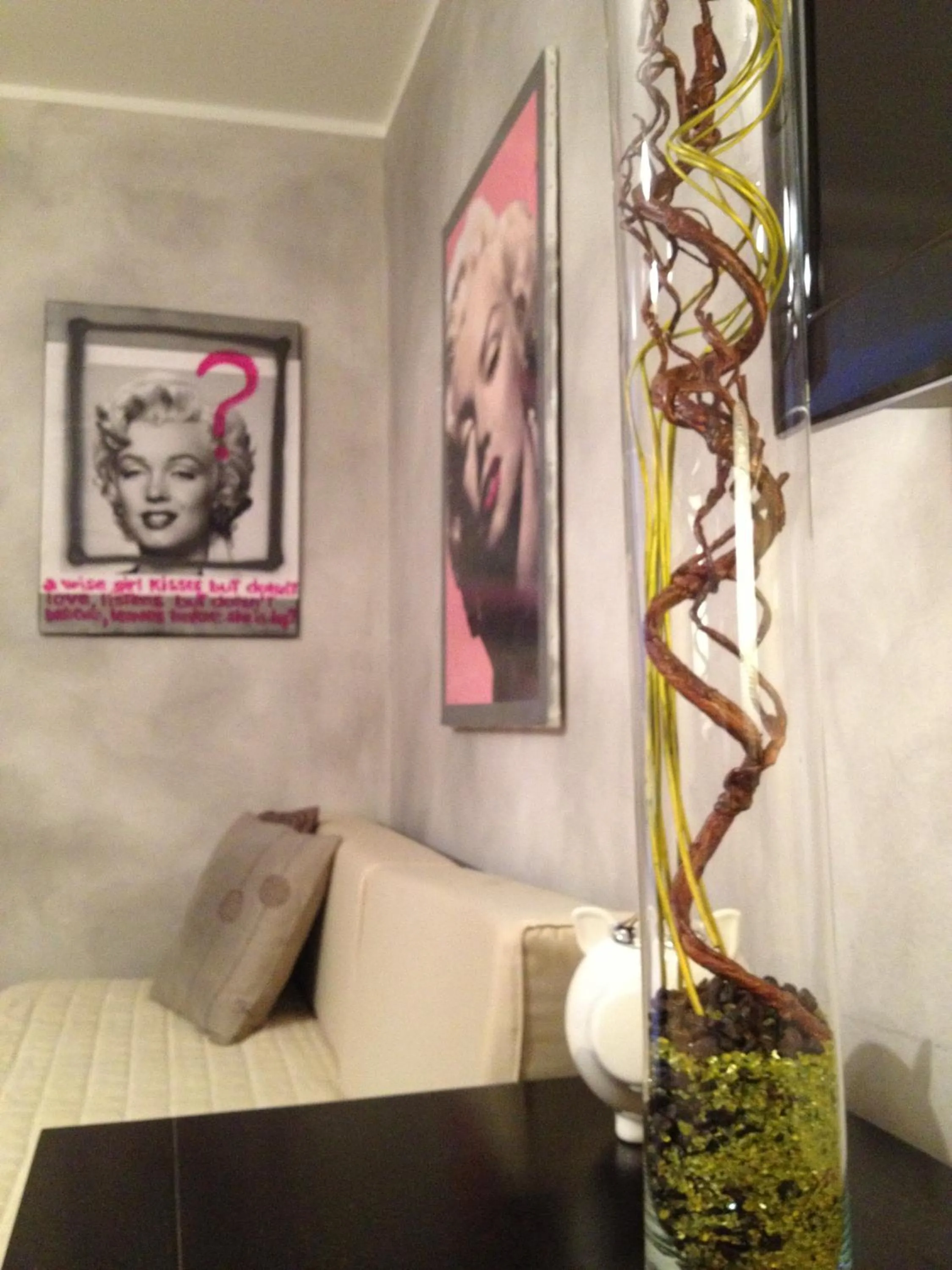 Decorative detail in Hotel Baia dei Pini