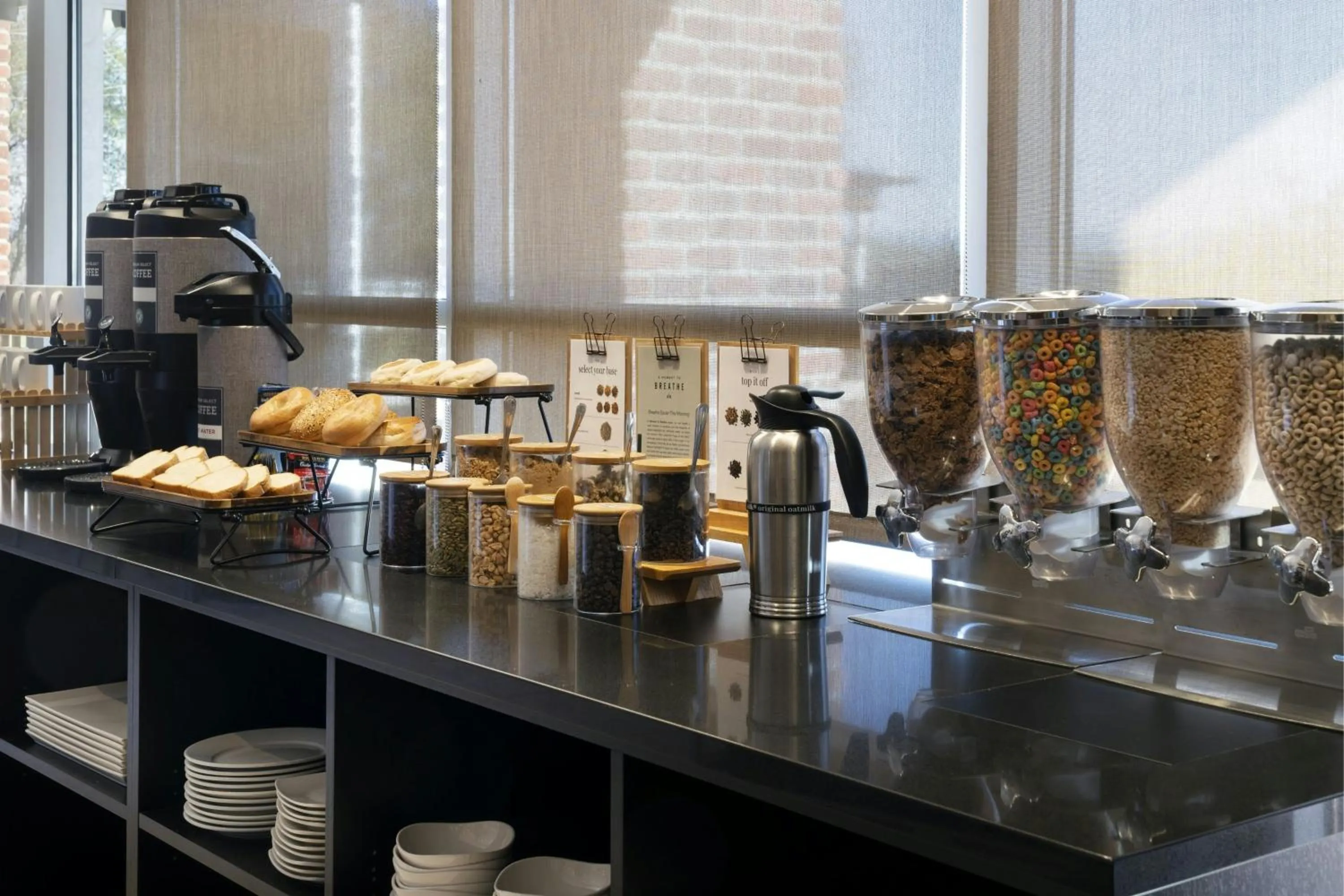 Breakfast in Hotel Vista Sierra