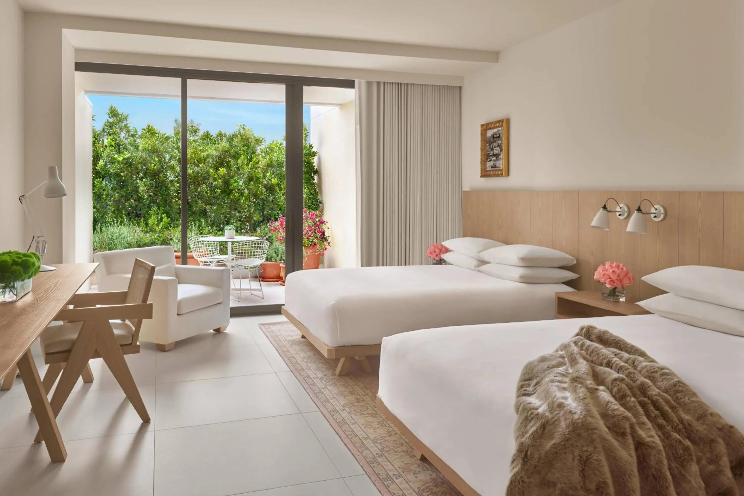 Photo of the whole room, Bed in The West Hollywood EDITION