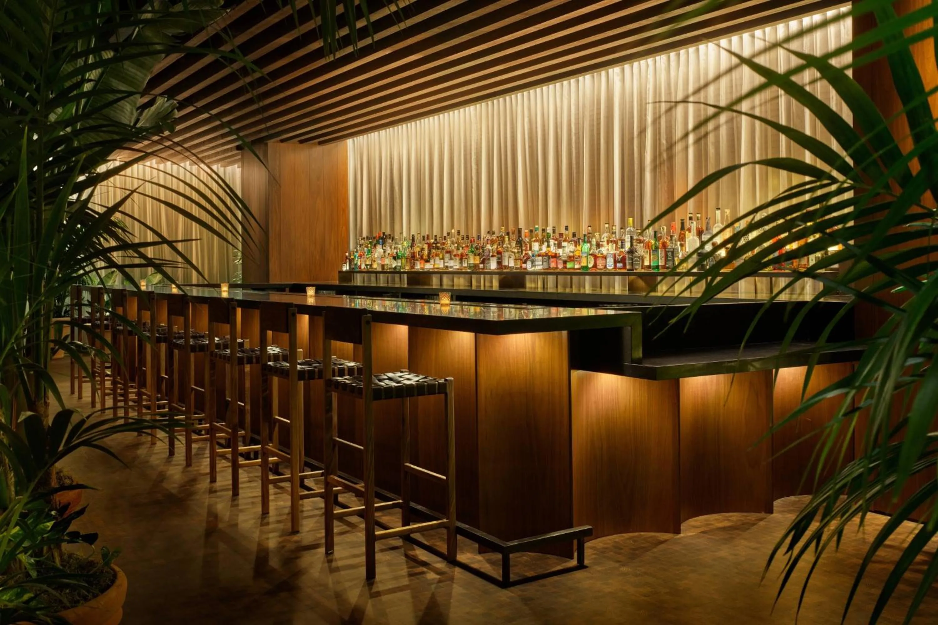 Lounge or bar in The West Hollywood EDITION