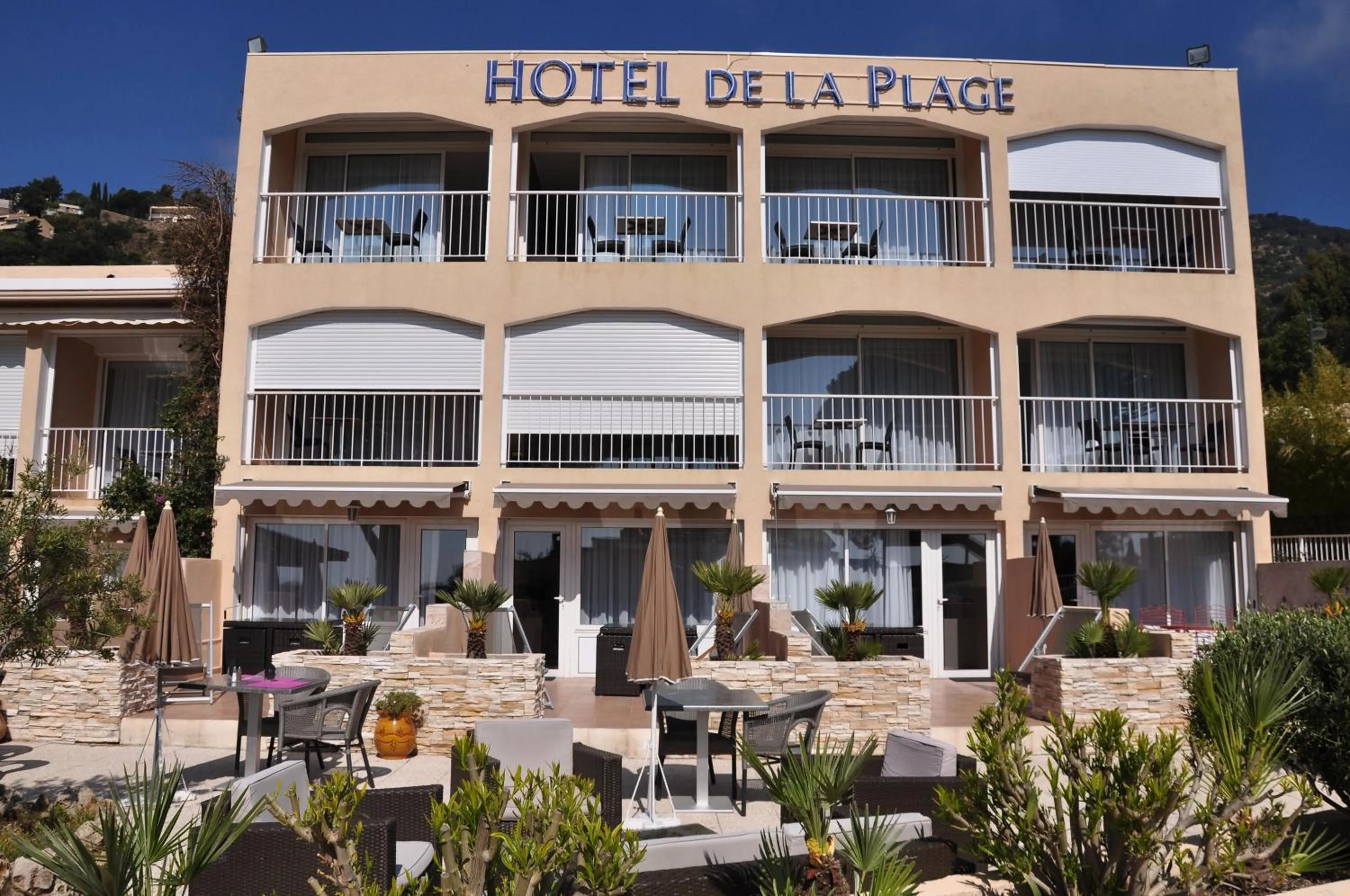 Property building in Hotel de la Plage