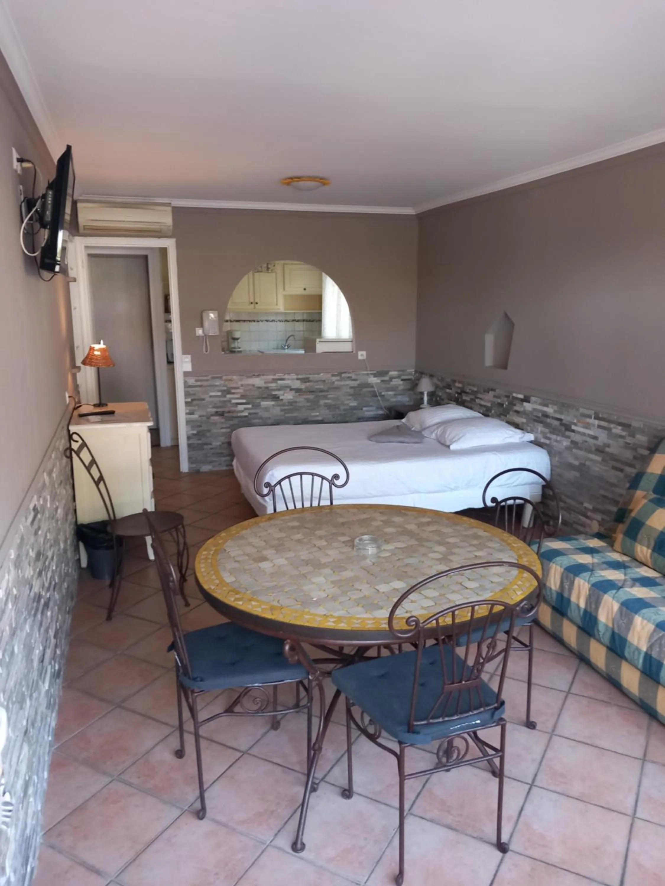 Bed in Hotel de la Plage