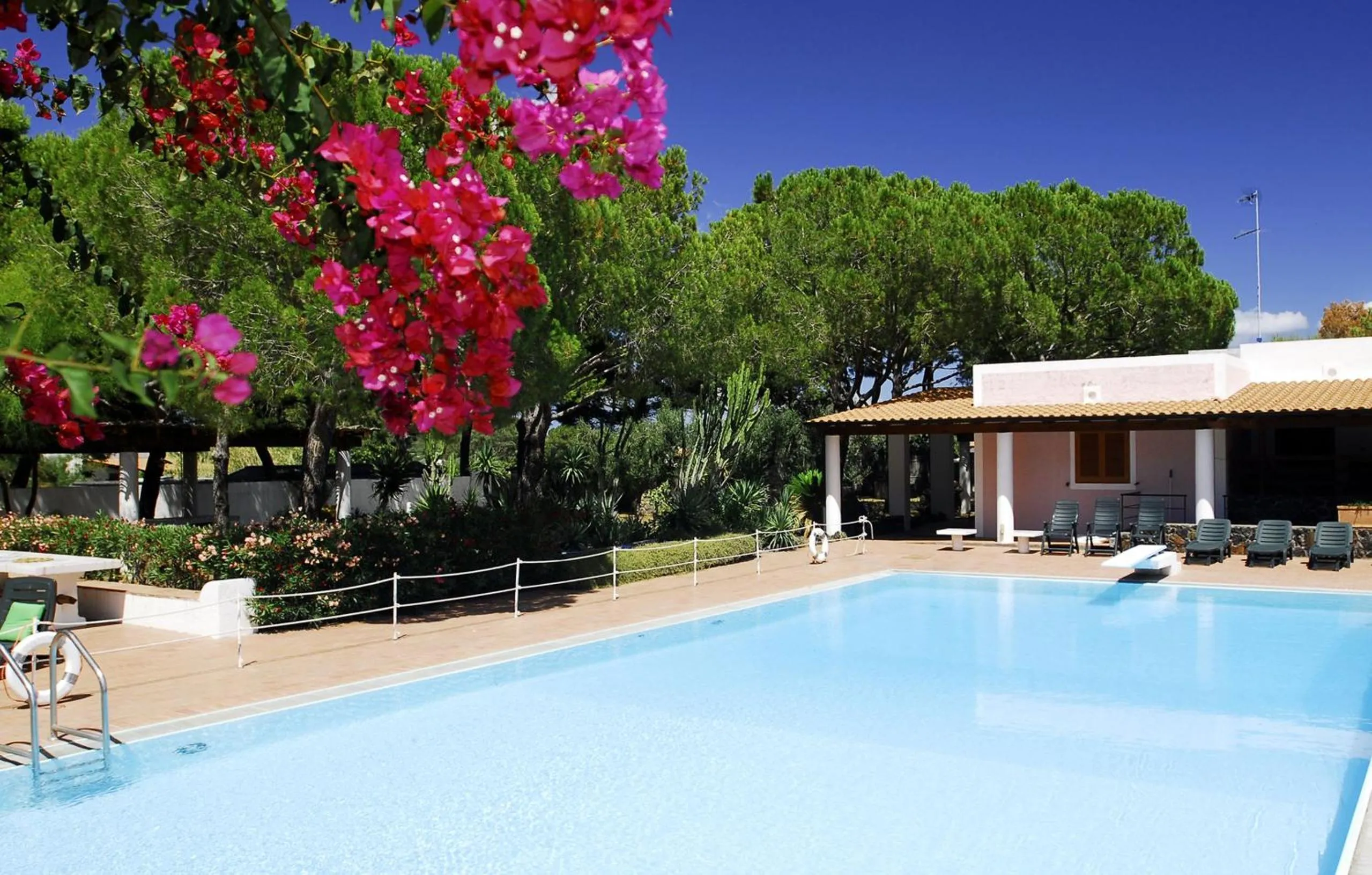 Swimming pool in Villa Saracina
