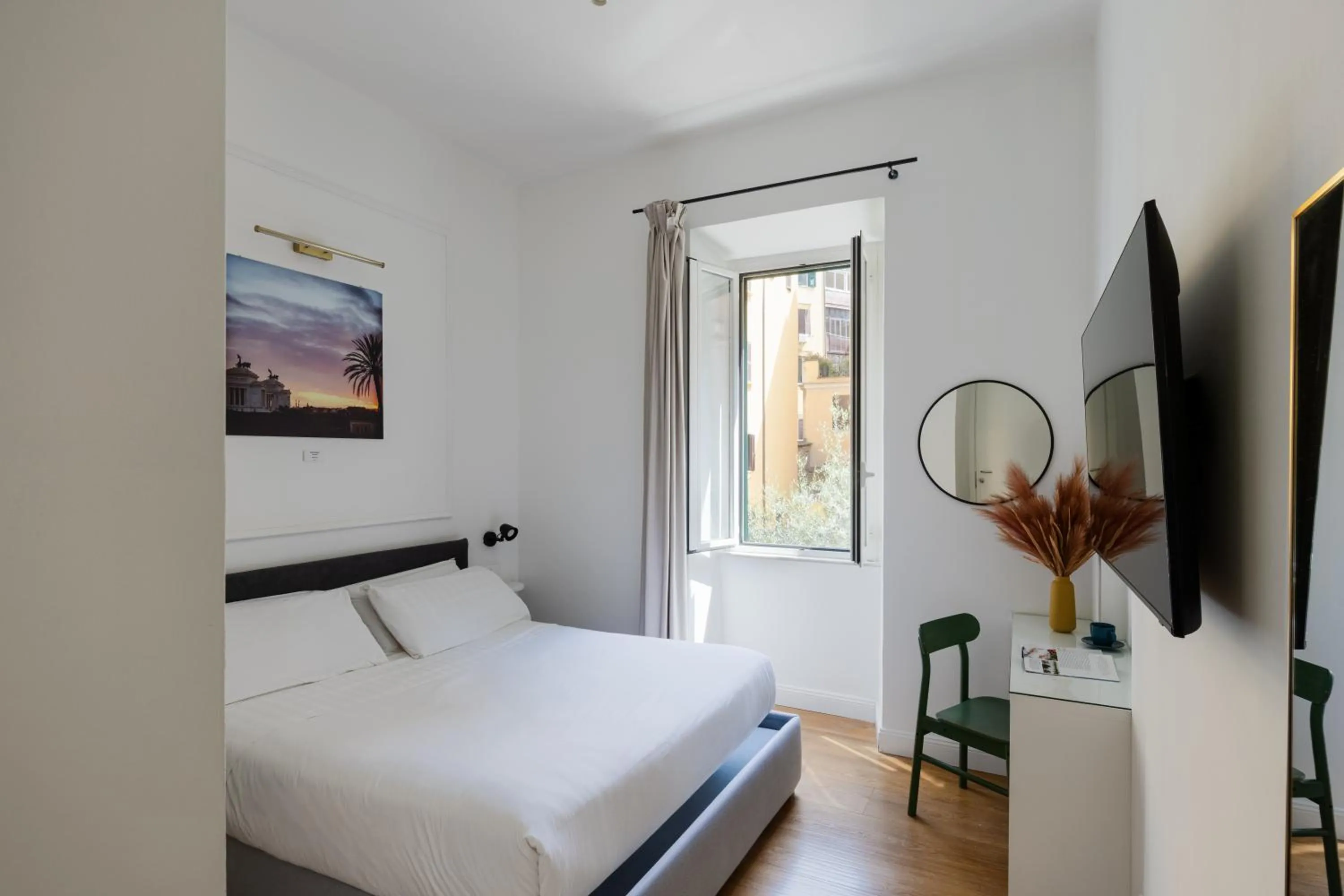 Suites by Chloe