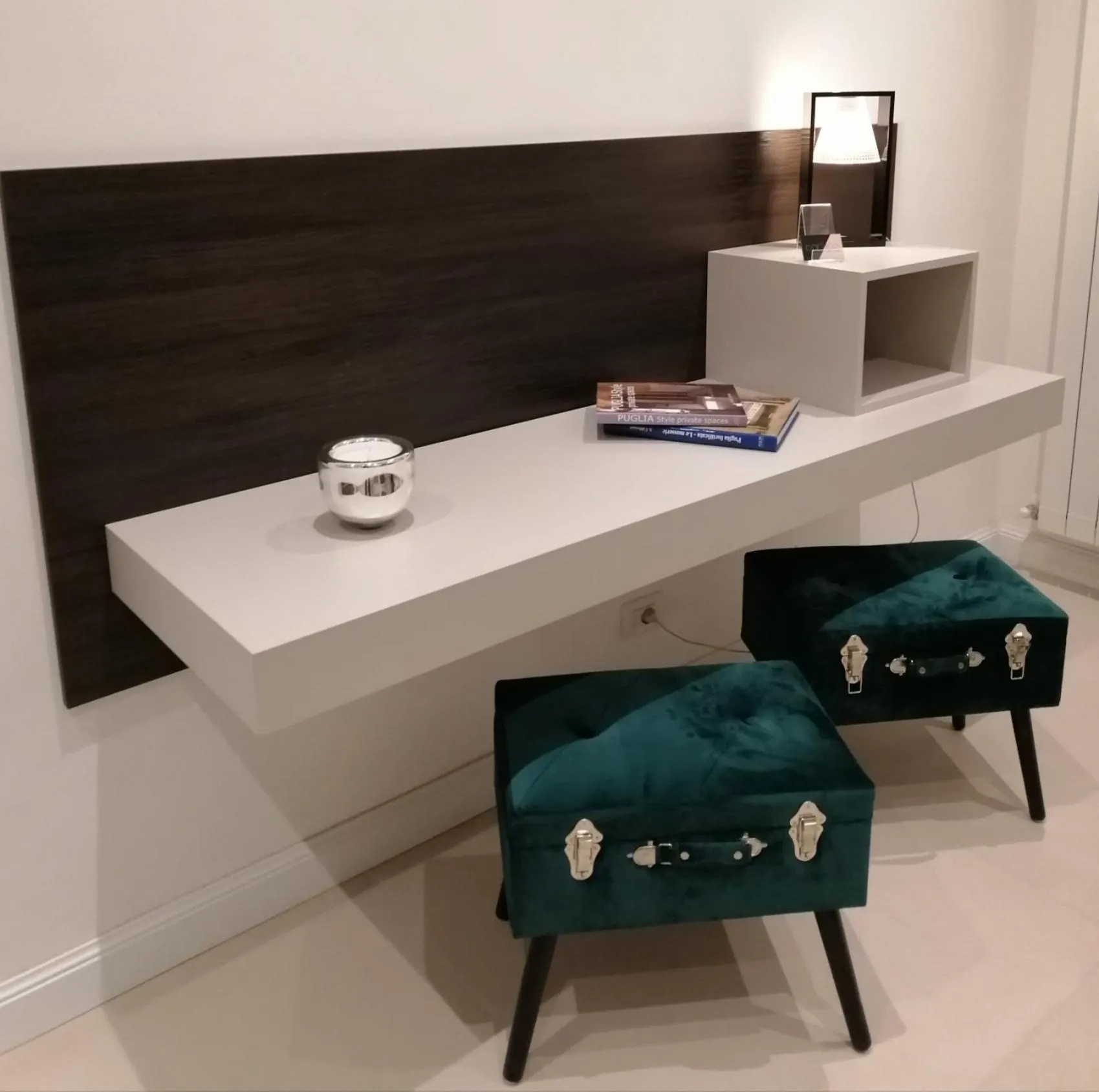 Living room in BARI 102