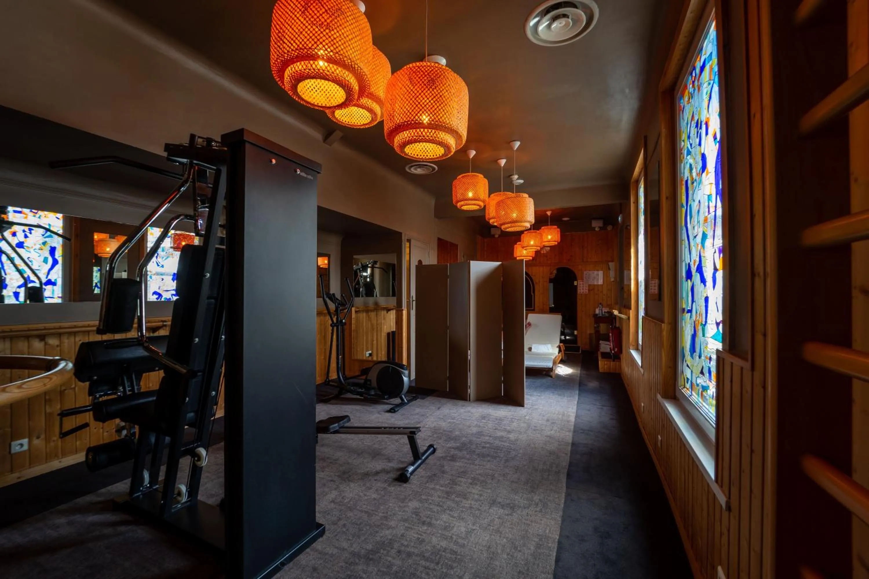 Fitness centre/facilities in Hôtel Carlton Lille