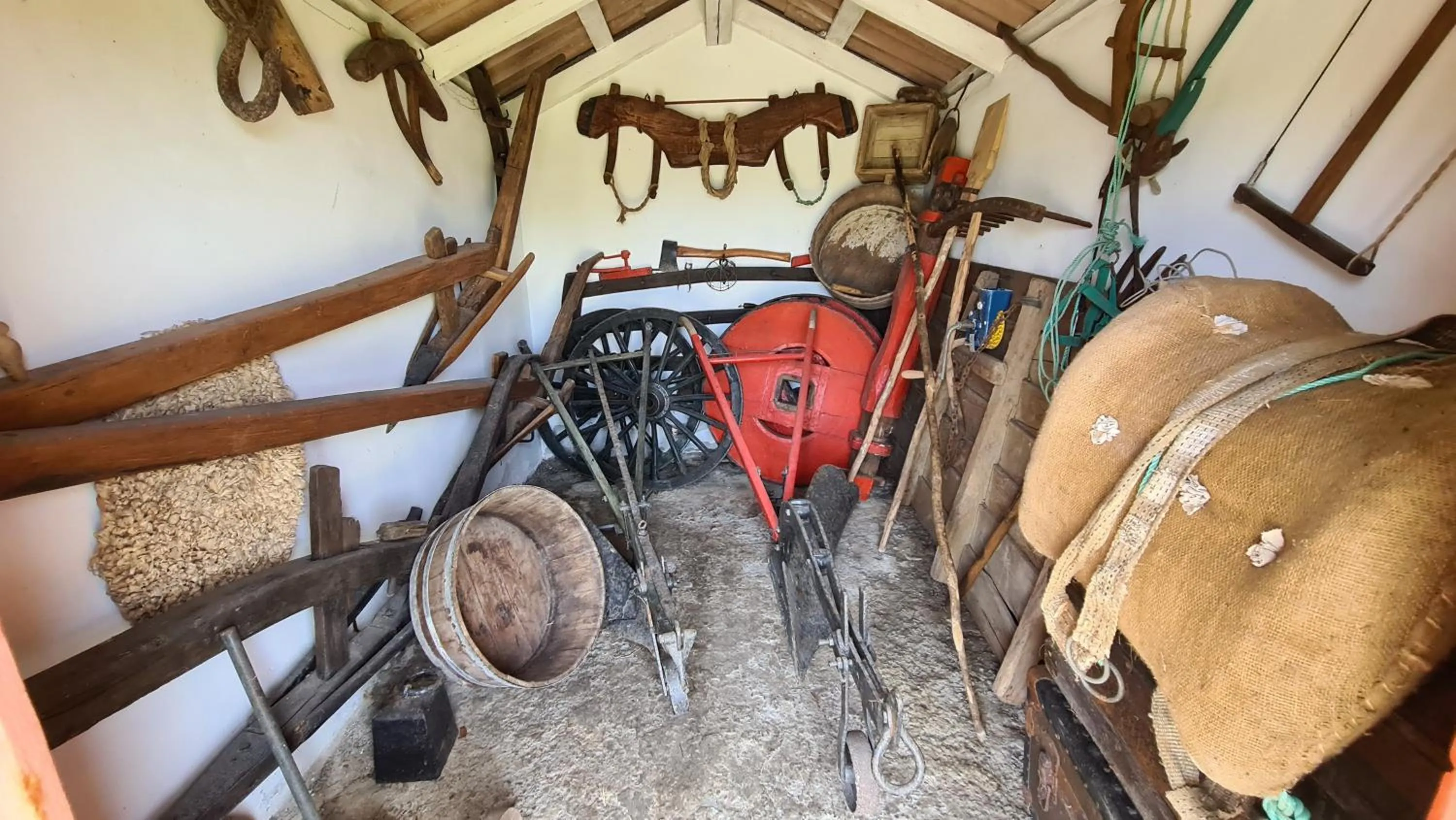 Property building in Quinta da Meia Eira