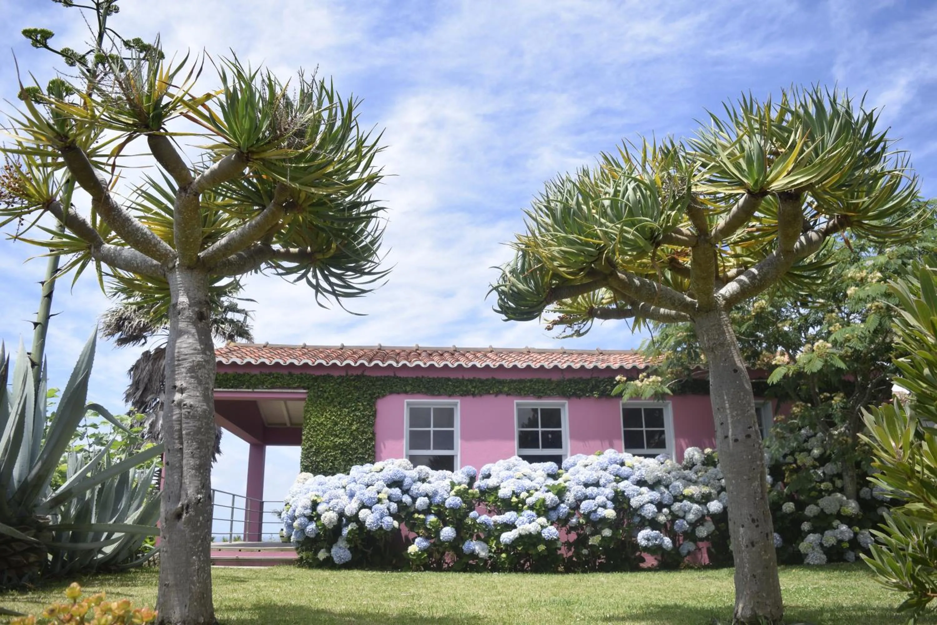 Property building in Quinta da Meia Eira