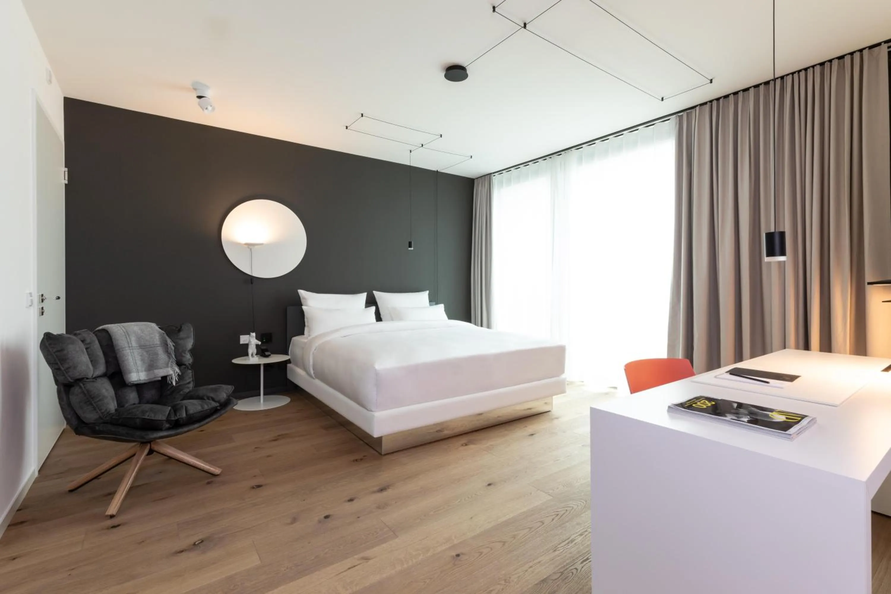 Photo of the whole room, Bed in KPM Hotel & Residences Berlin, a Member of Design Hotels