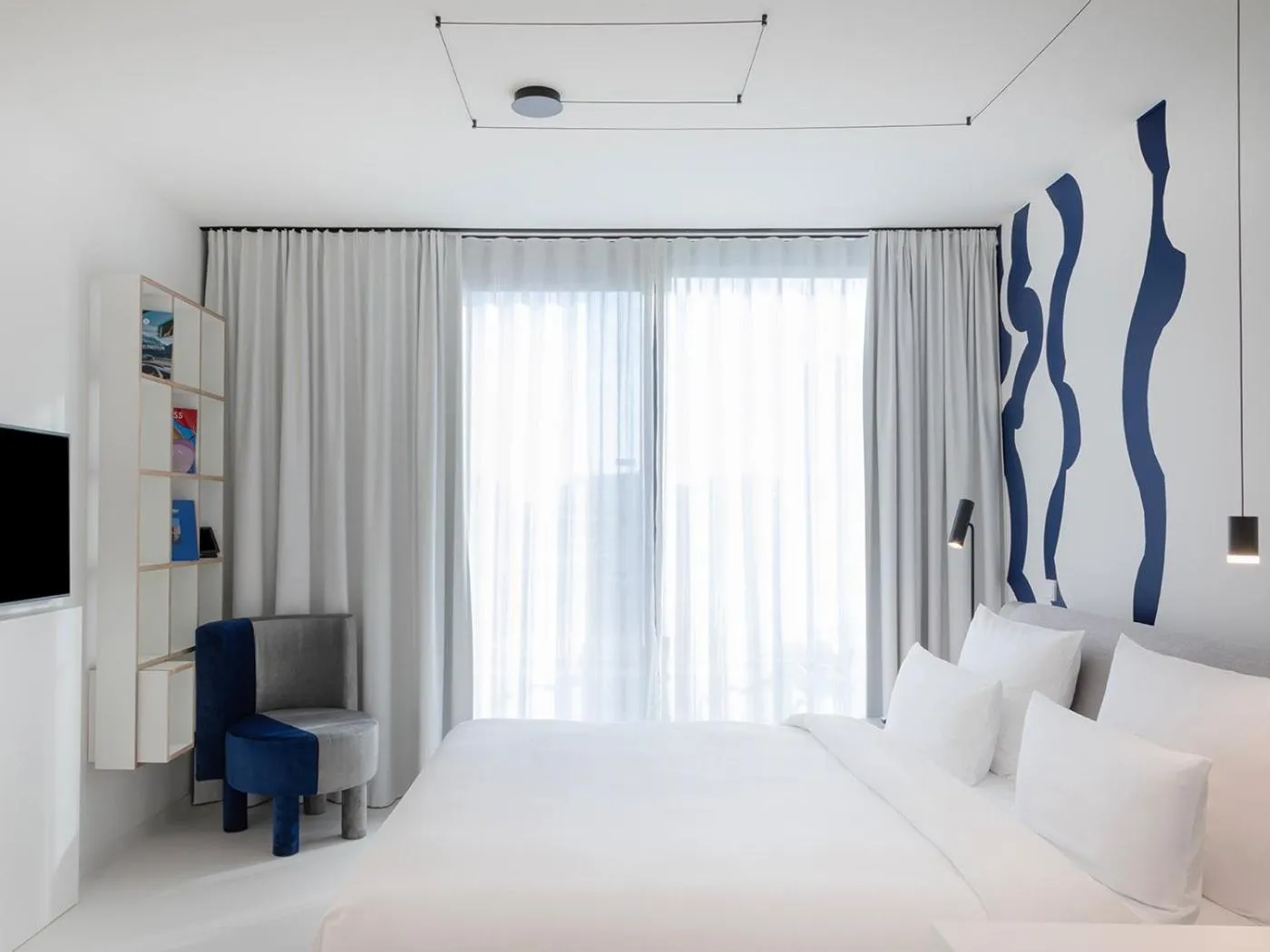 Photo of the whole room, Bed in KPM Hotel & Residences Berlin, a Member of Design Hotels