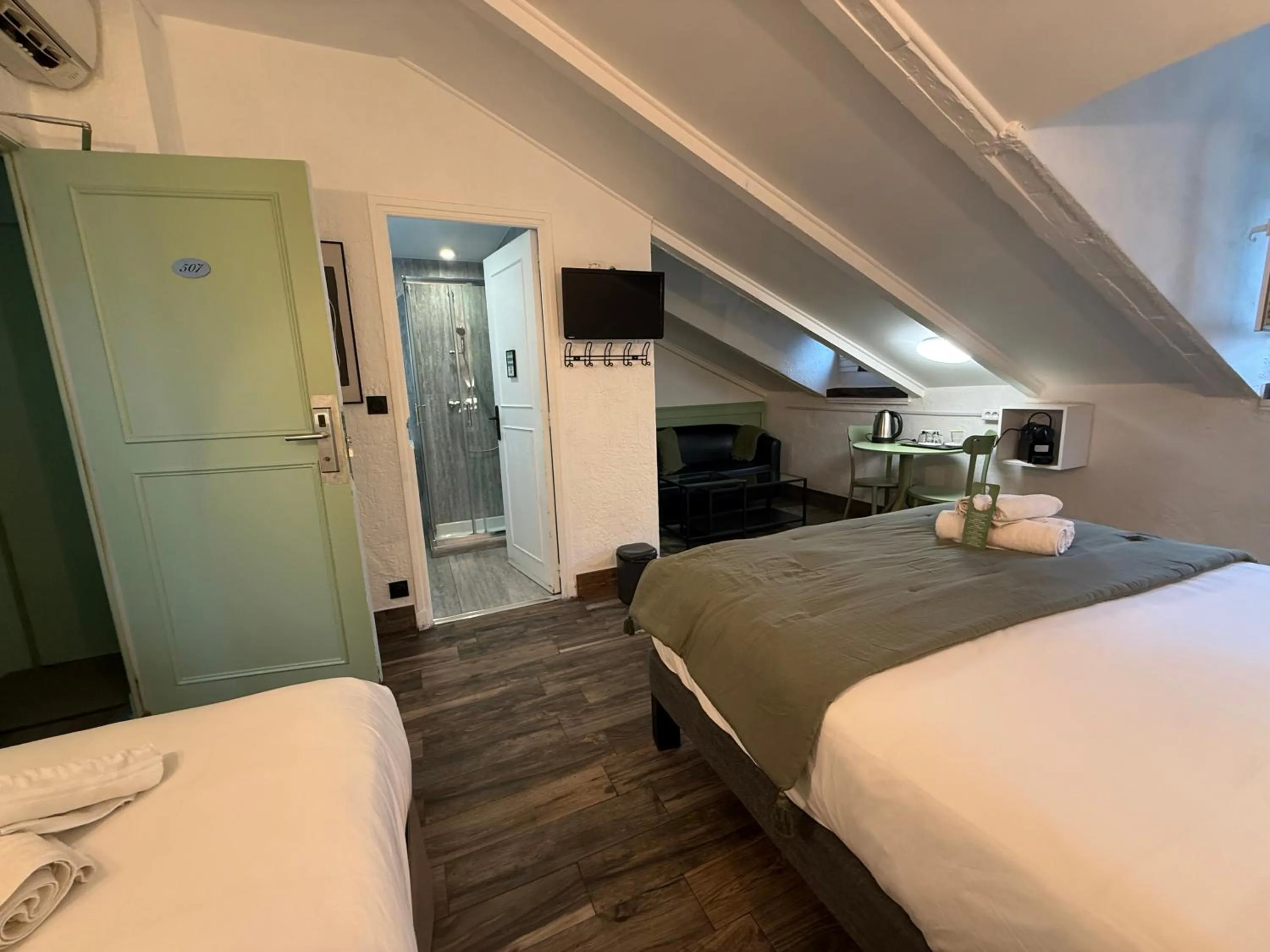 Bedroom, Bed in Hotel de Berne