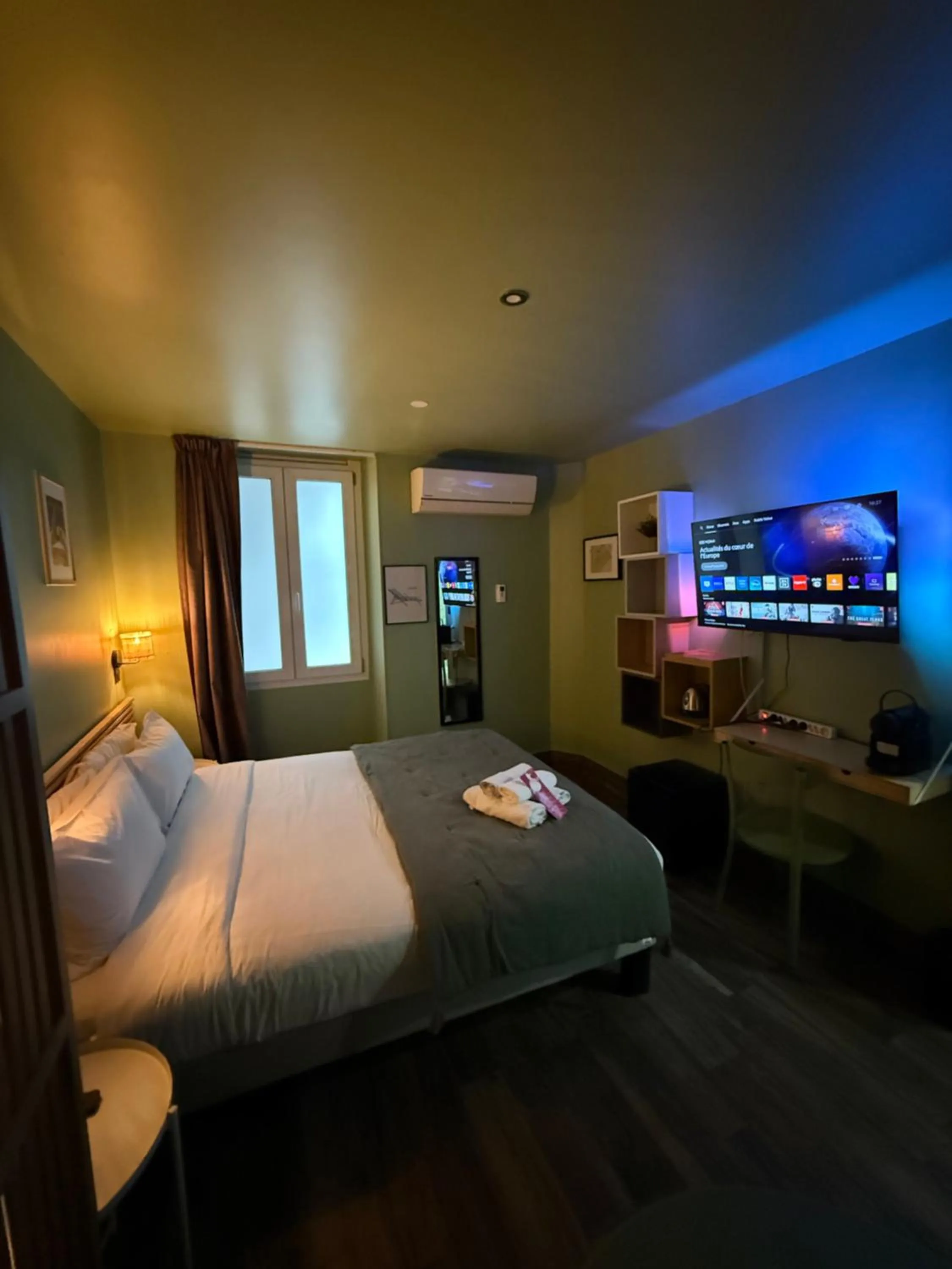 Bedroom, Bed in Hotel de Berne