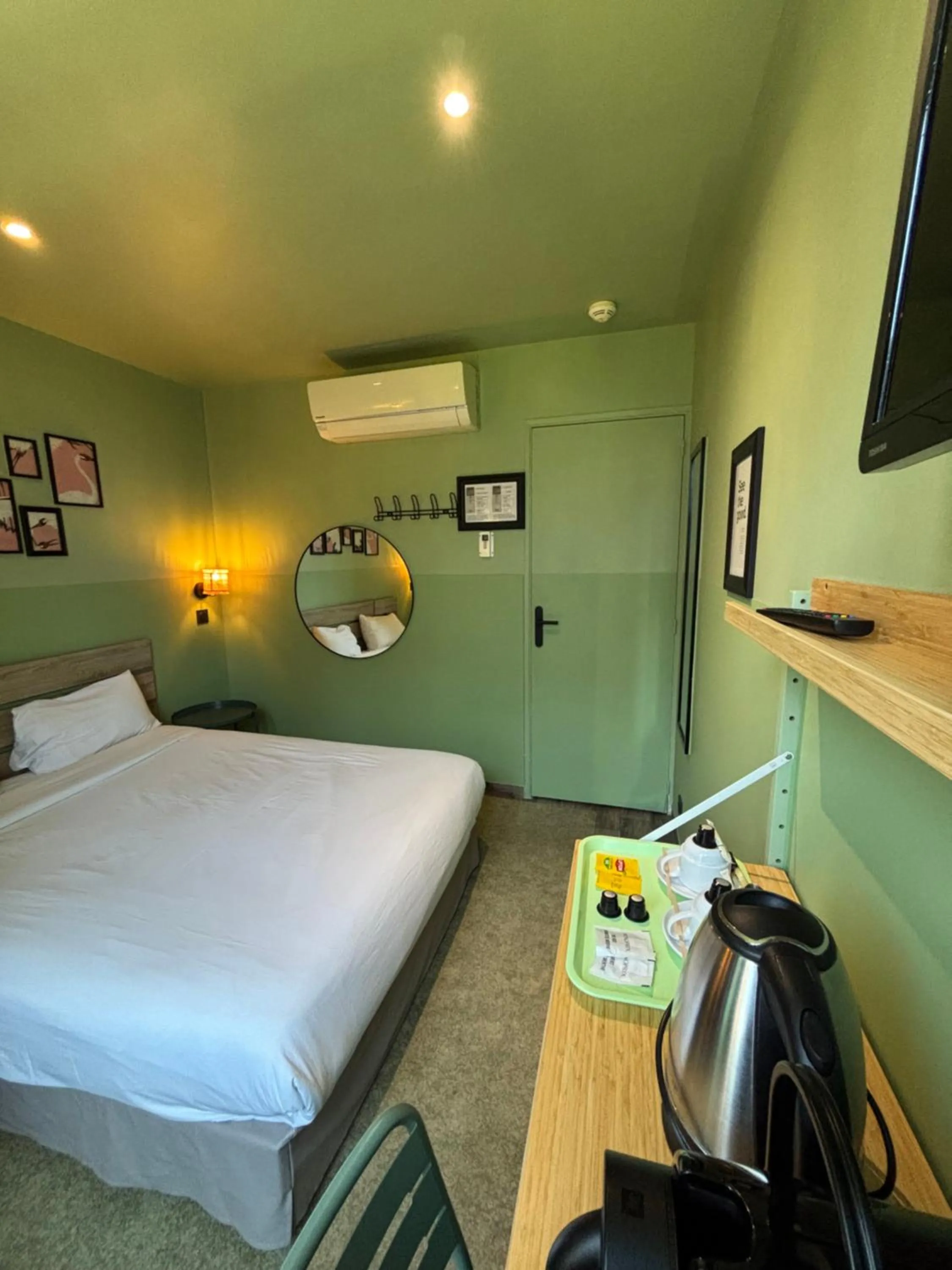 Bed in Hotel de Berne