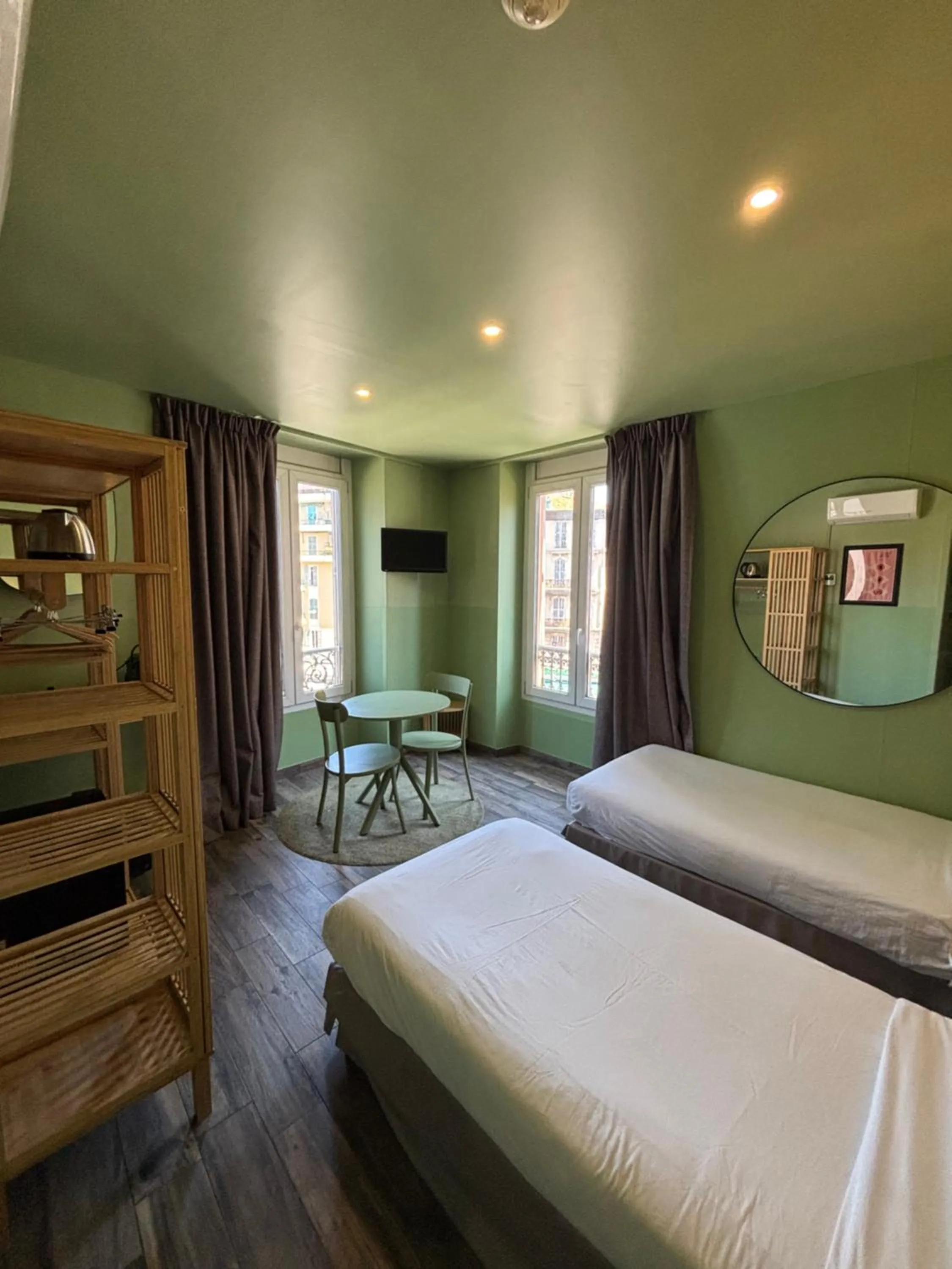 Bed in Hotel de Berne