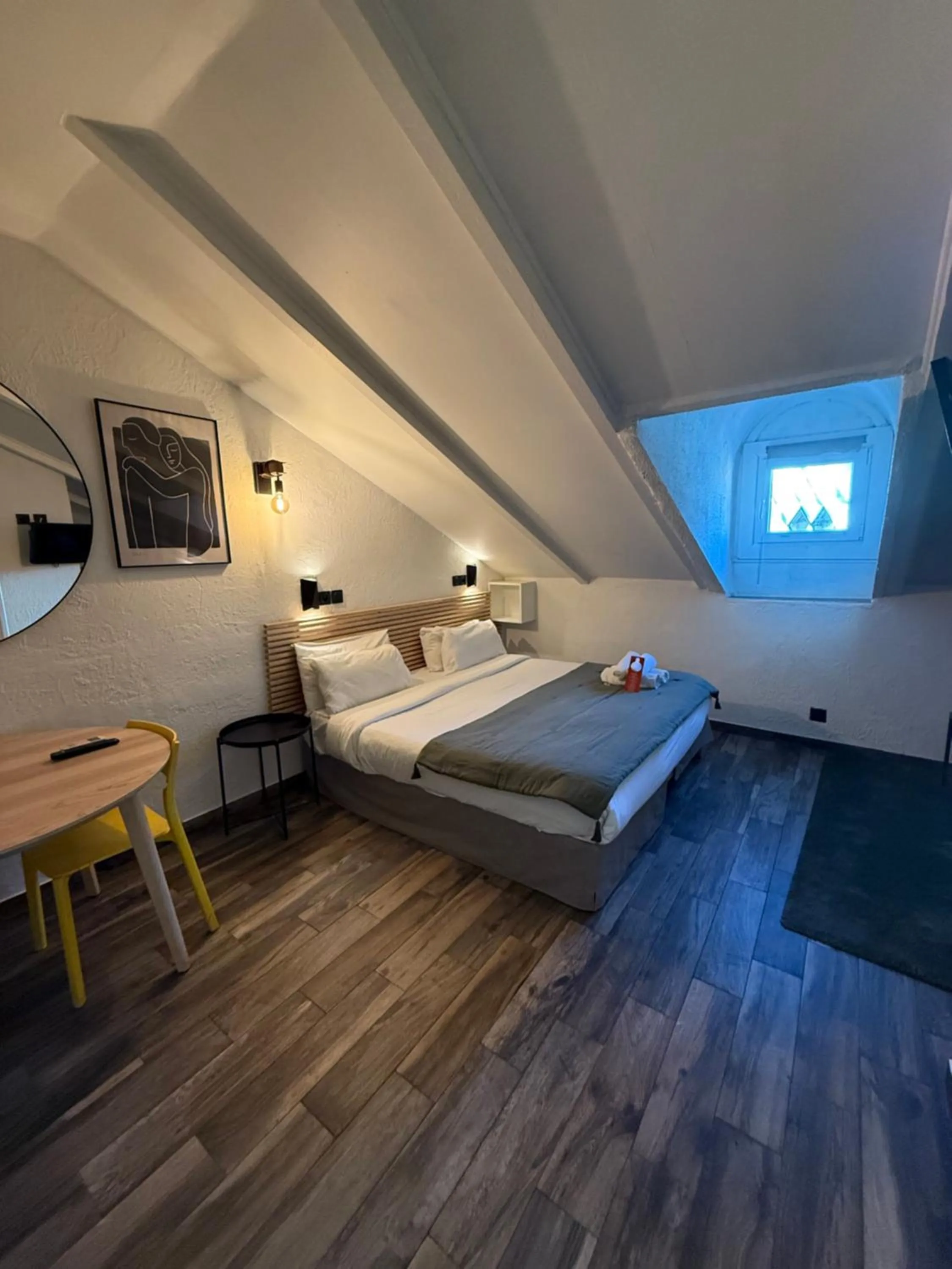 Bed in Hotel de Berne