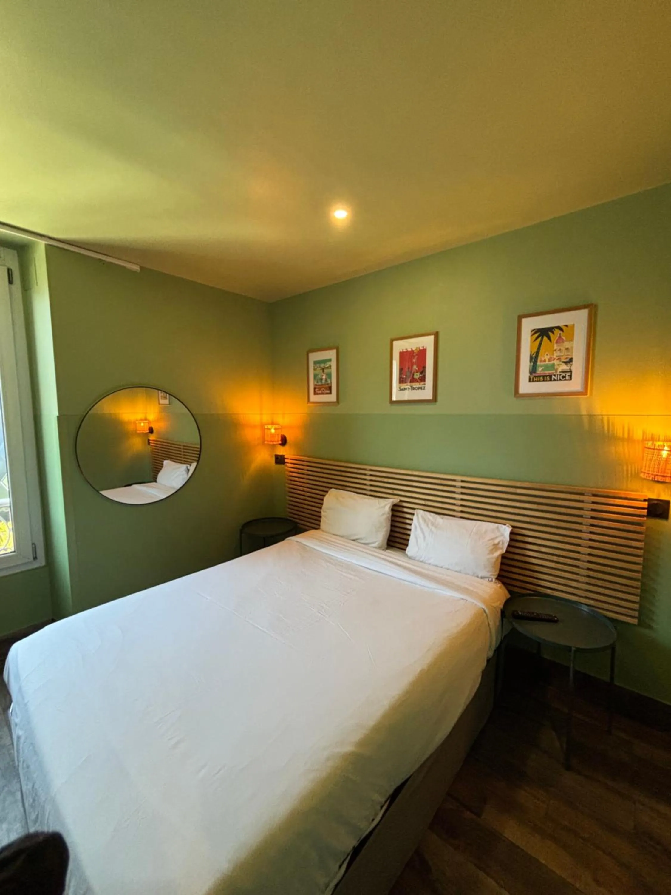 Bed in Hotel de Berne