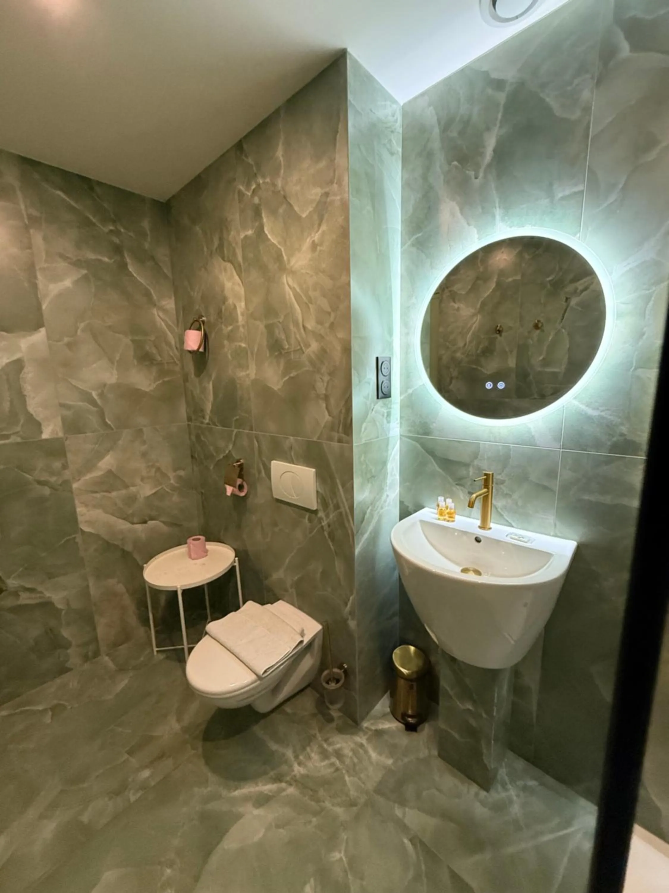 Bathroom in Hotel de Berne