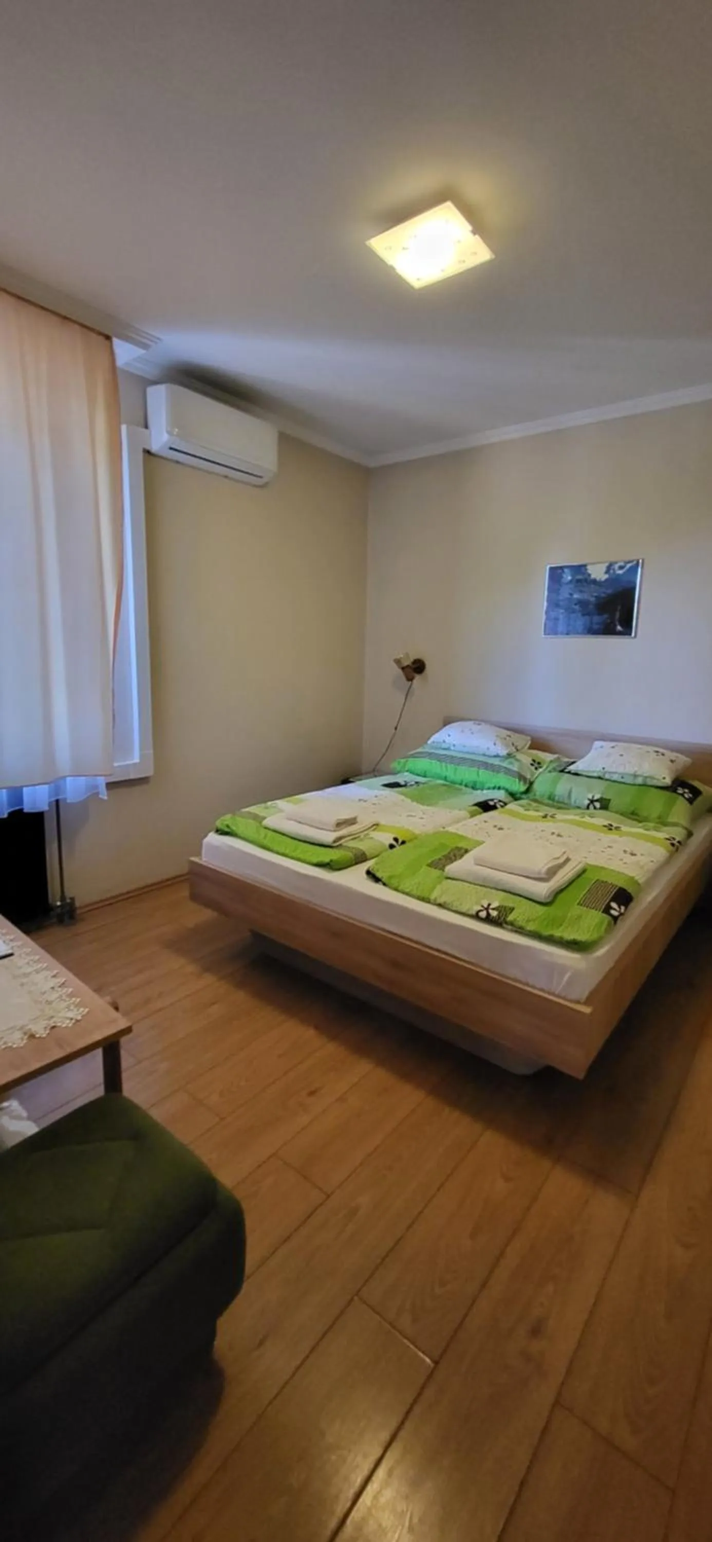 Bed in Hotel Orchidea