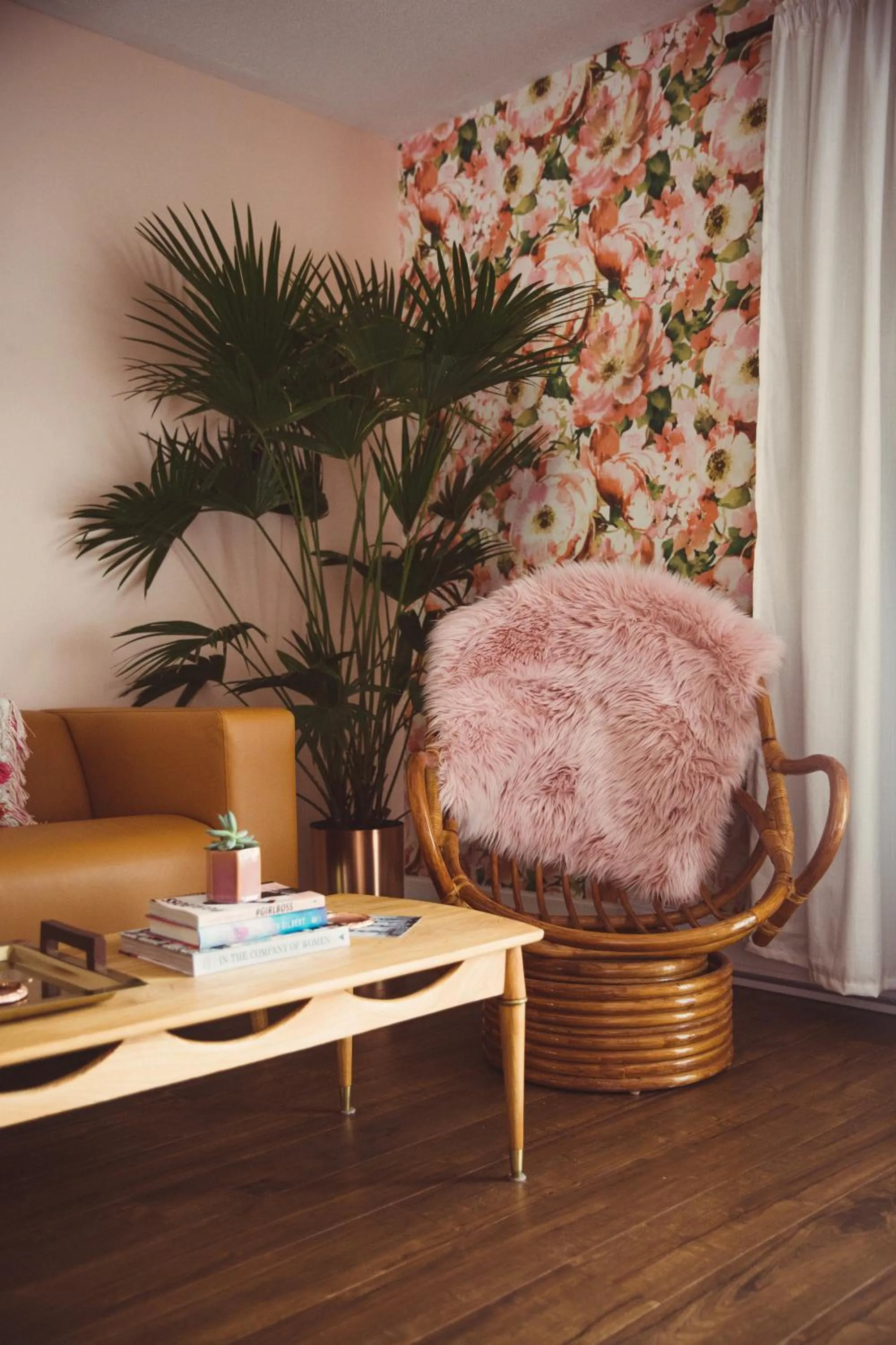 Living room in The June Motel, Prince Edward County