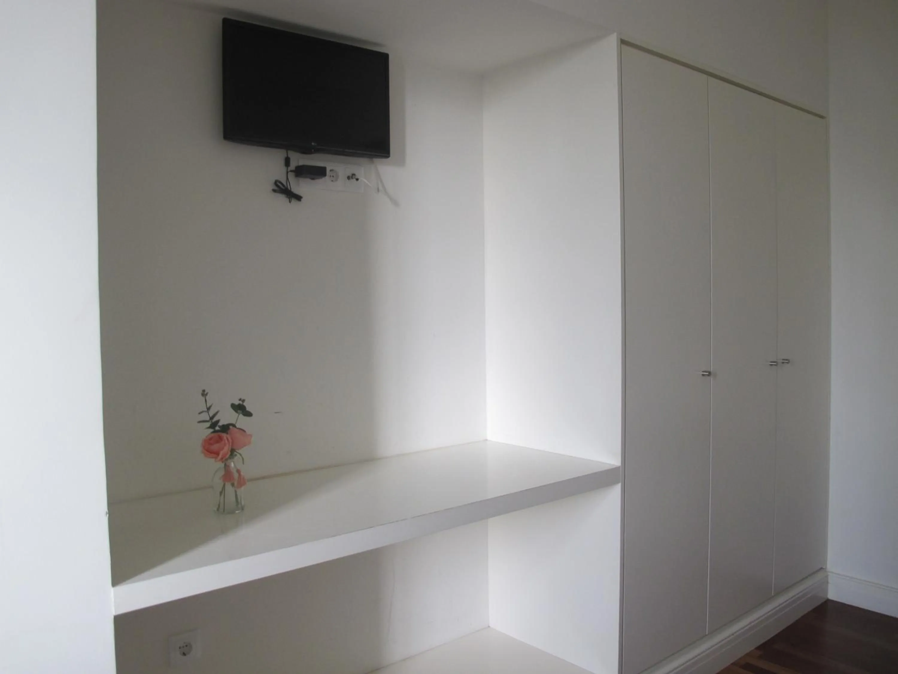 TV and multimedia in Azores Youth Hostels - Sao Miguel