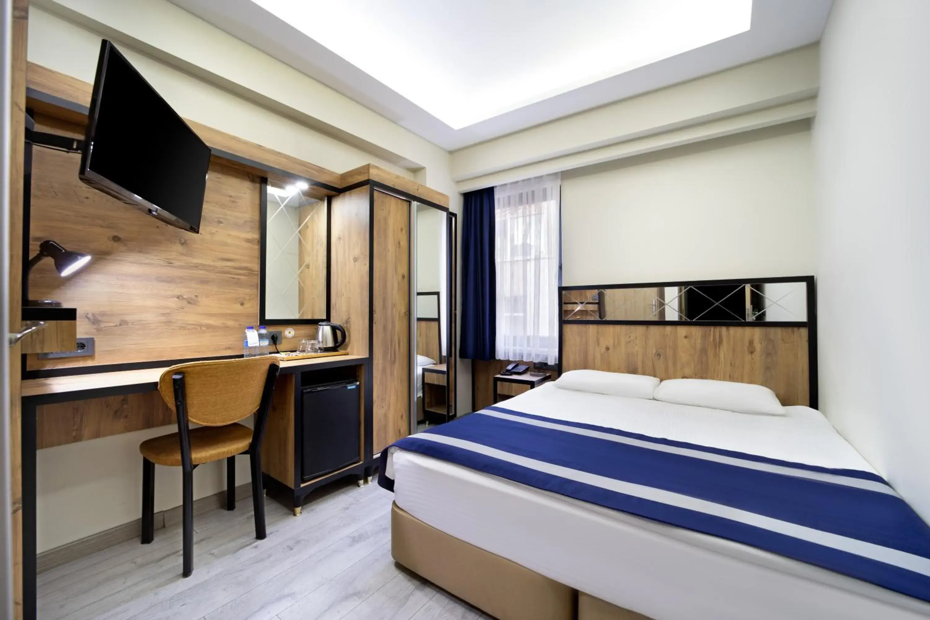 Budget Double Room in Vizyon Hotel - Old City Budget Double Room in Vizyon Hotel - Old City