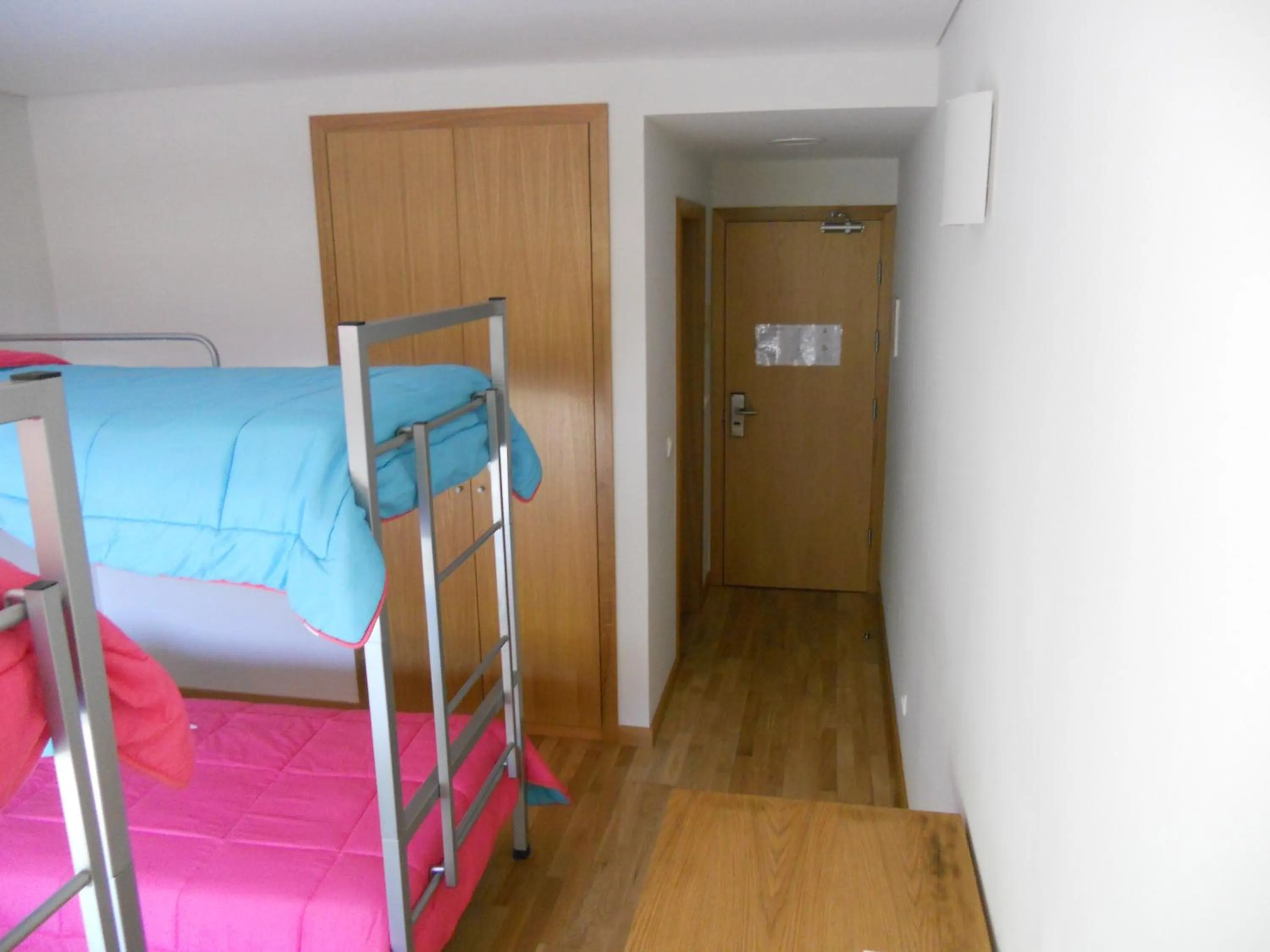 Photo of the whole room, Bed in Azores Youth Hostels - São Jorge