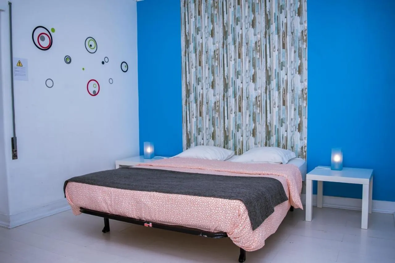 Bedroom, Bed in Carcavelos Surf Hostel and Surf Camp