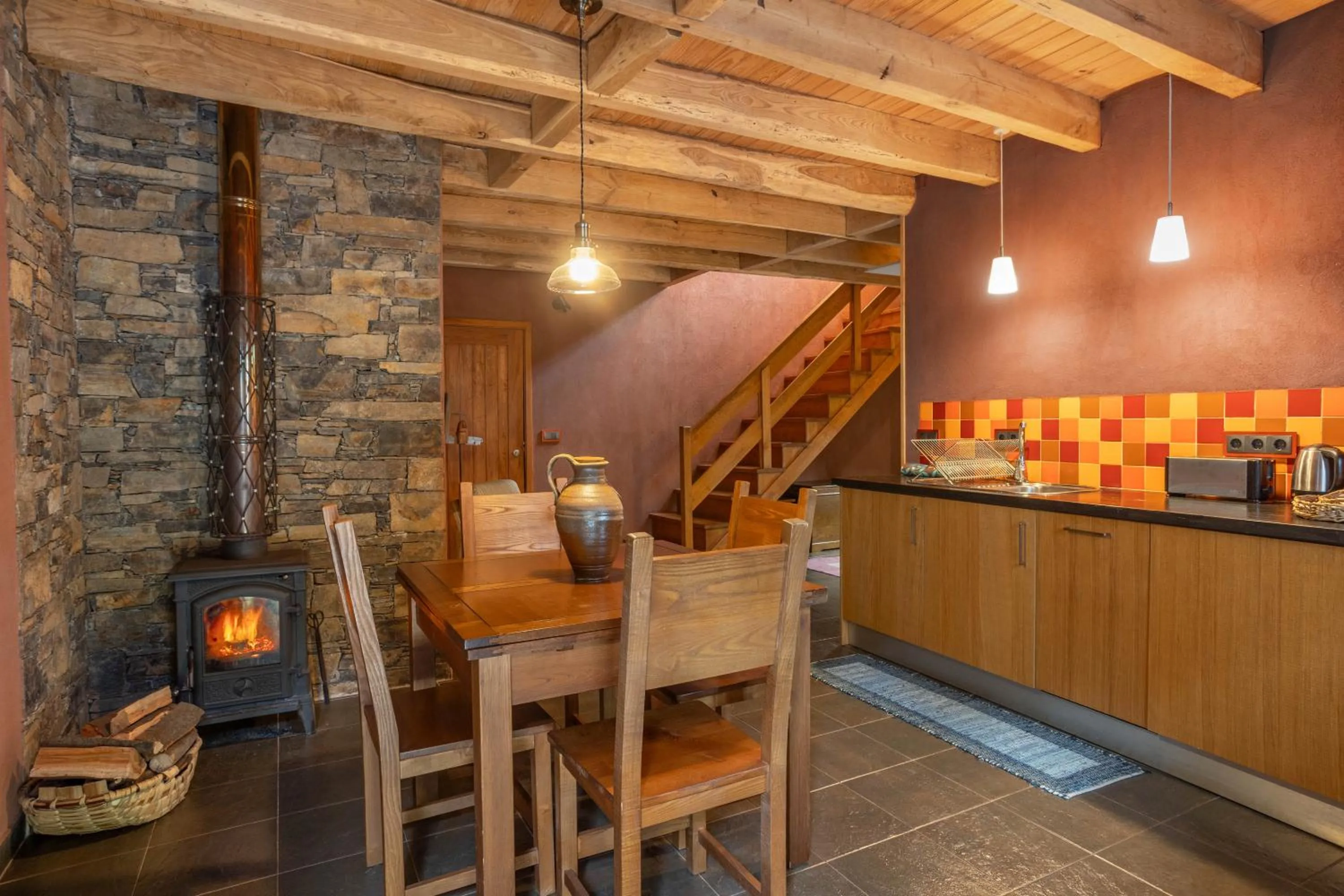 Dining area in Cerdeira - Home for Creativity