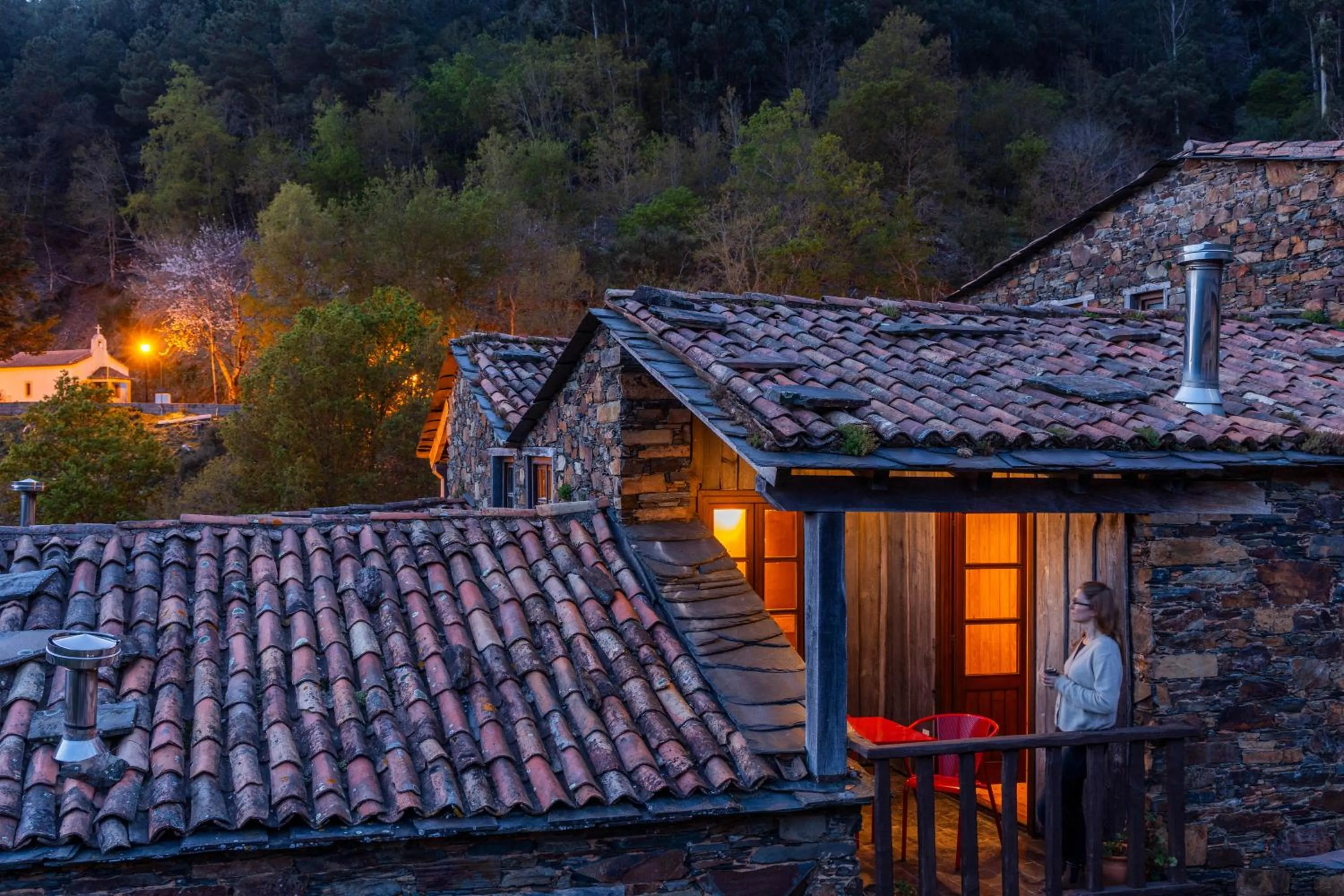 Property building in Cerdeira - Home for Creativity