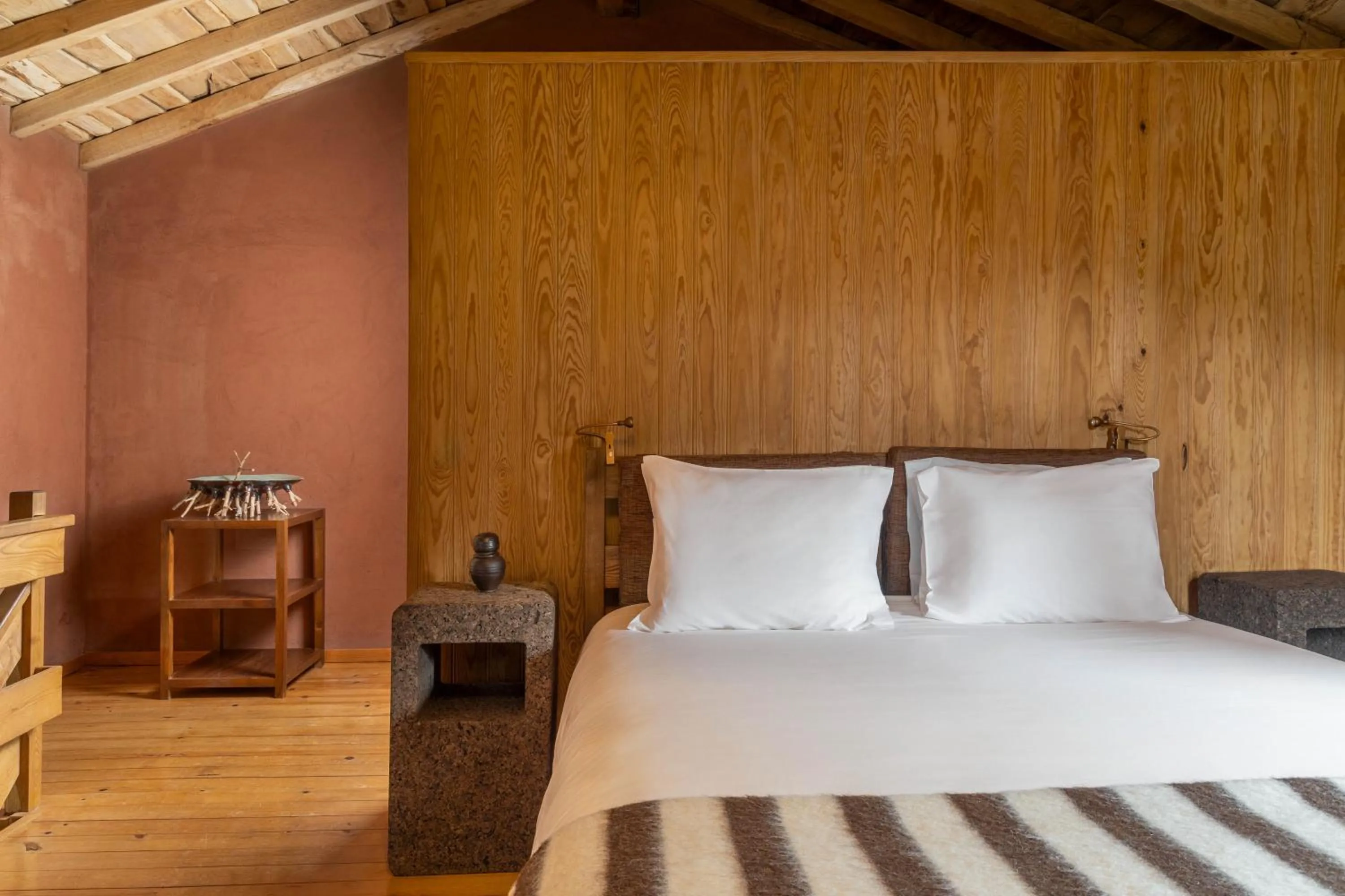 Photo of the whole room, Bed in Cerdeira - Home for Creativity