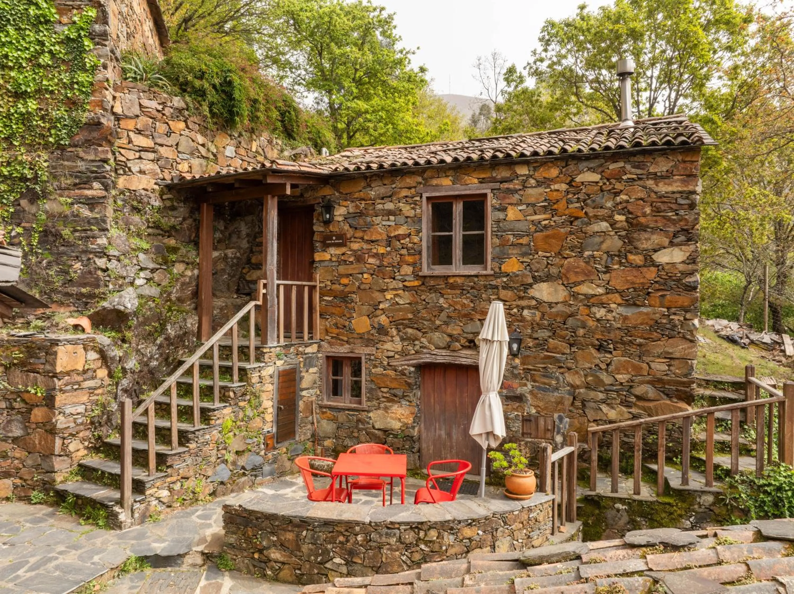 Patio in Cerdeira - Home for Creativity