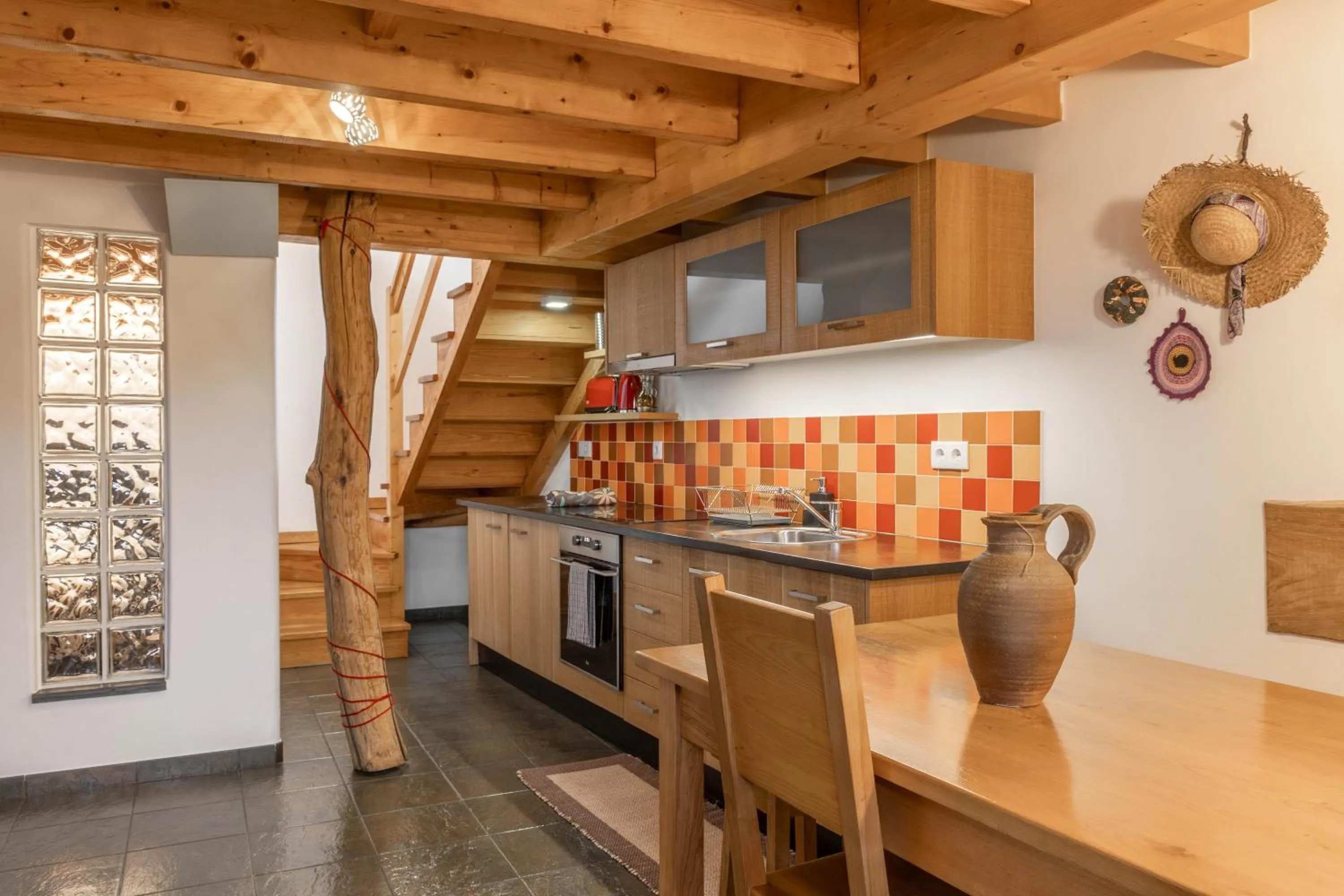 Kitchen or kitchenette in Cerdeira - Home for Creativity