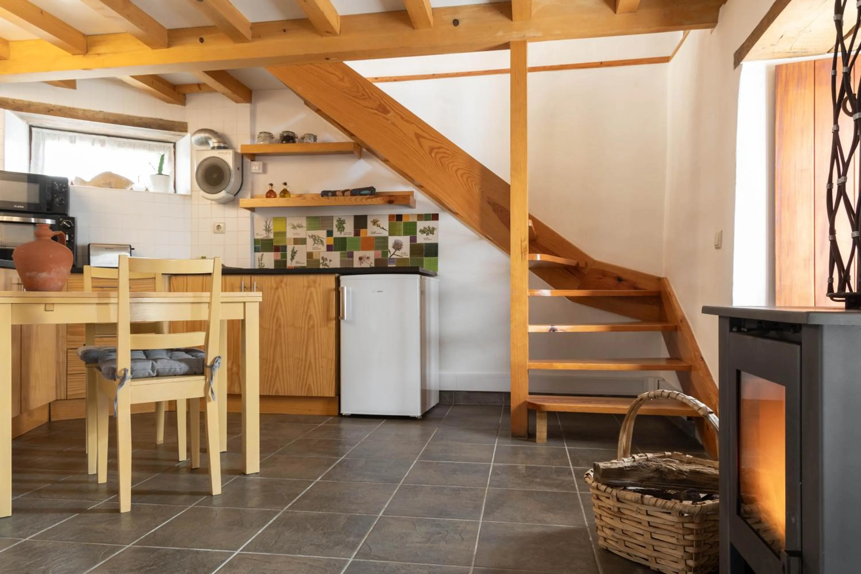 Kitchen or kitchenette in Cerdeira - Home for Creativity