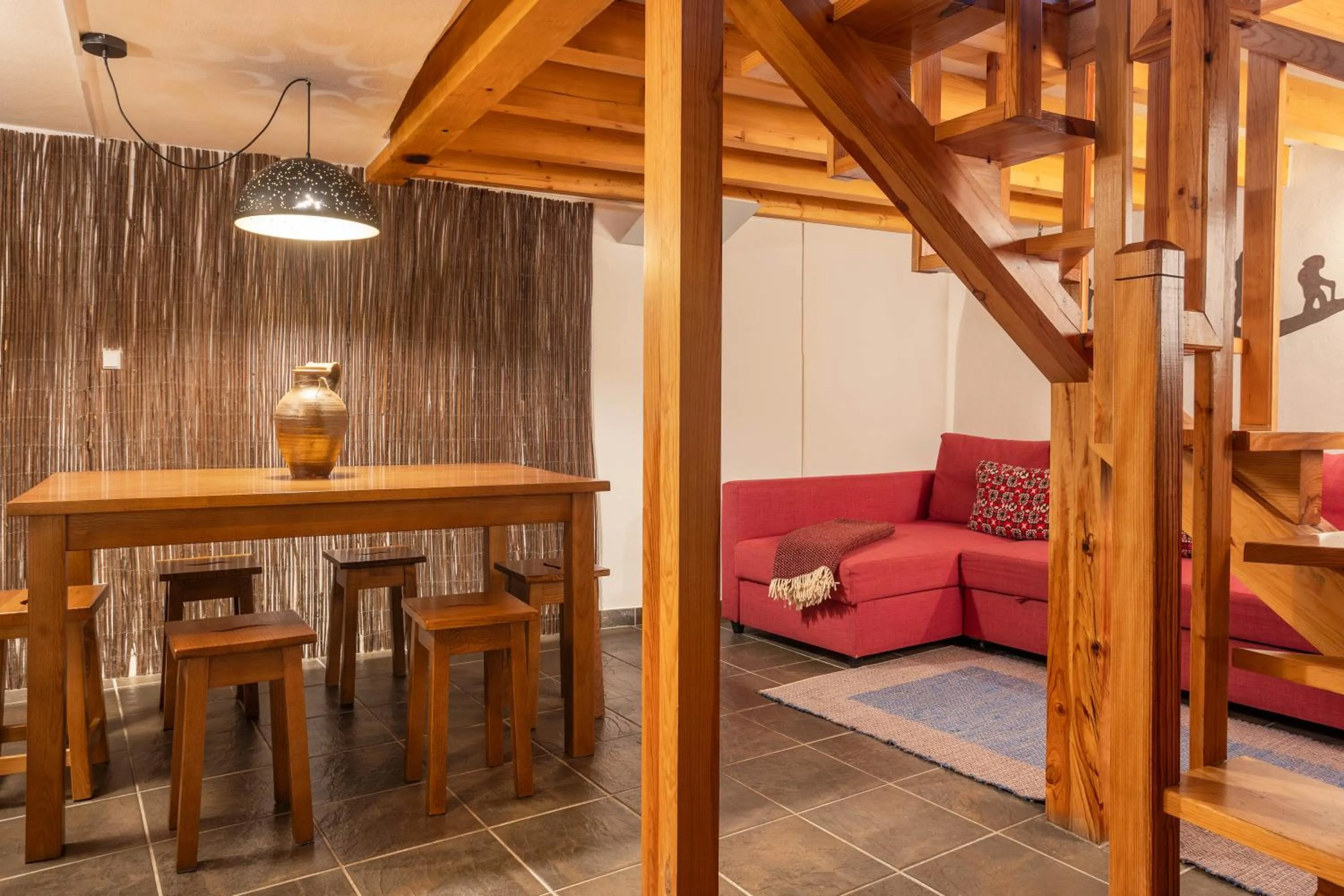 Dining area in Cerdeira - Home for Creativity