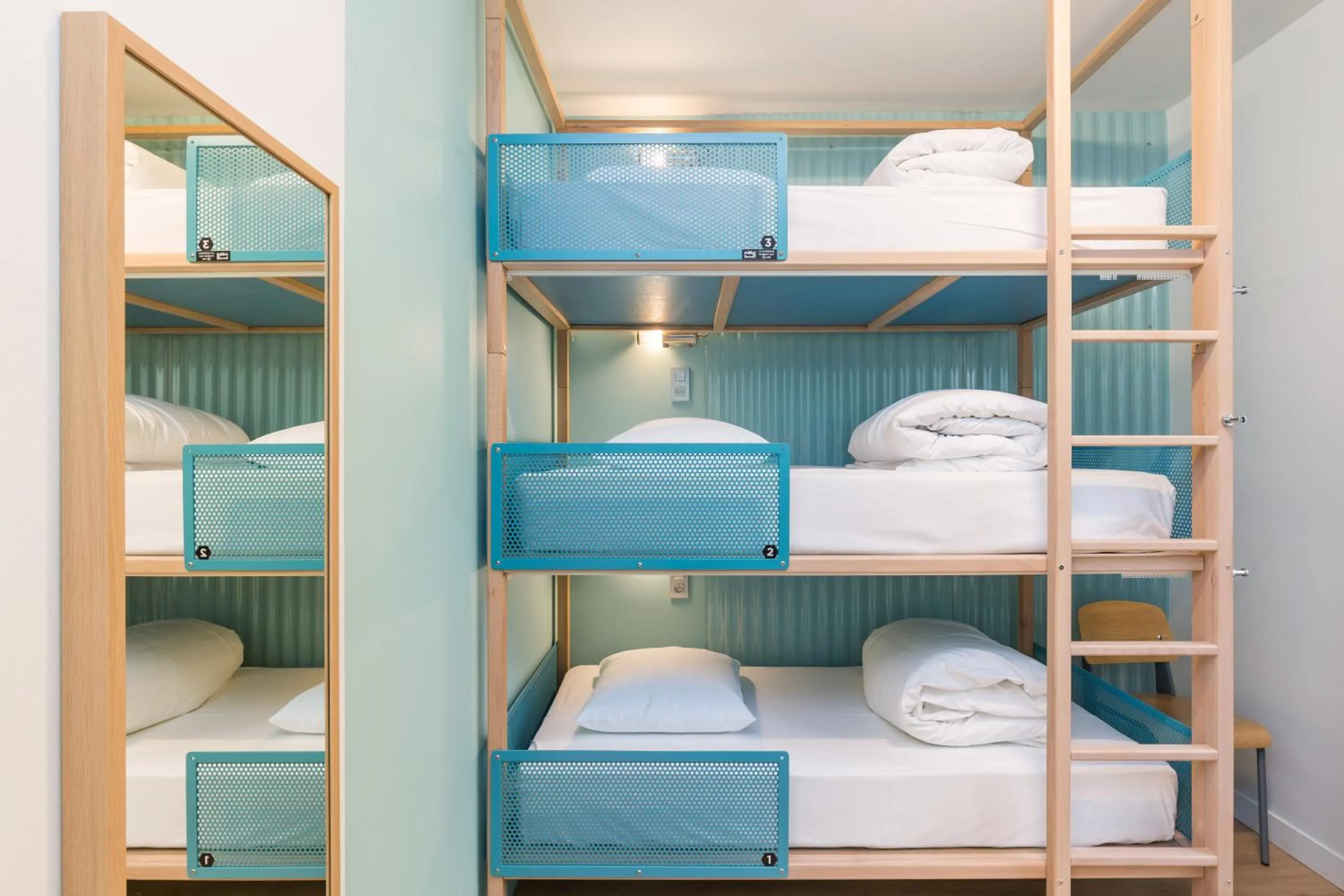 bunk bed, Bed in Hostel Ozz Nice