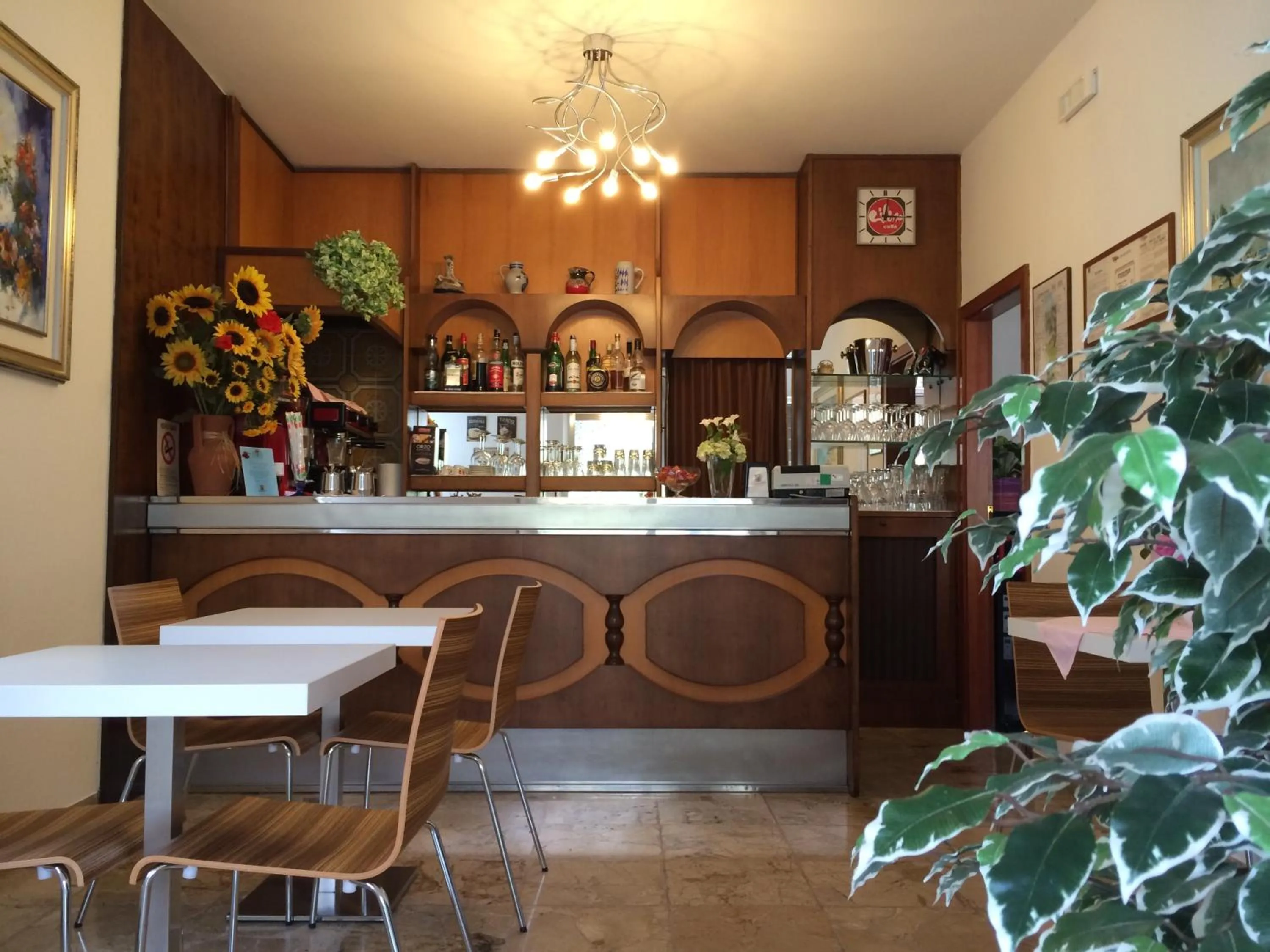 Lounge or bar in Hotel Zanetti