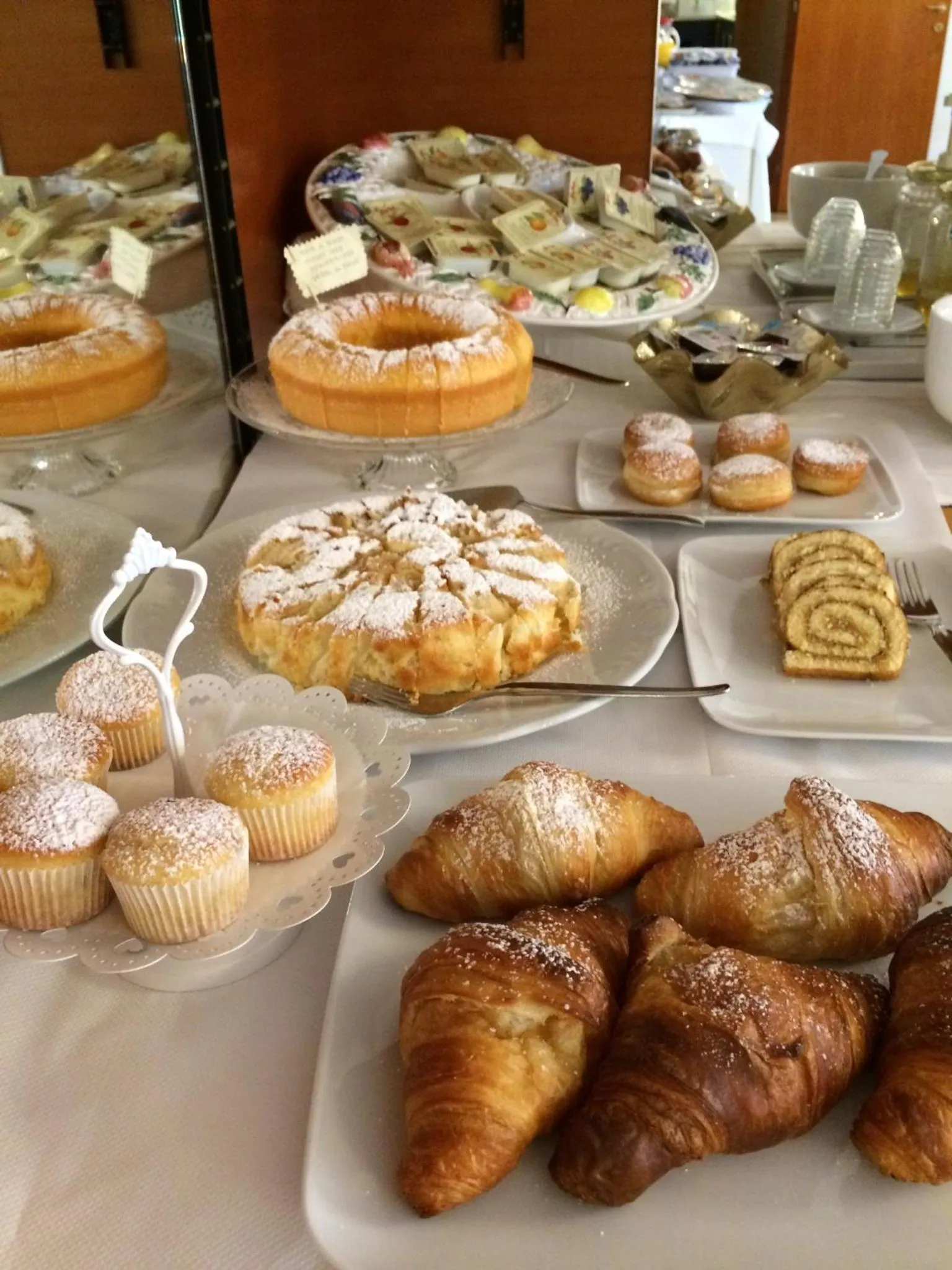 Continental breakfast in Hotel Zanetti
