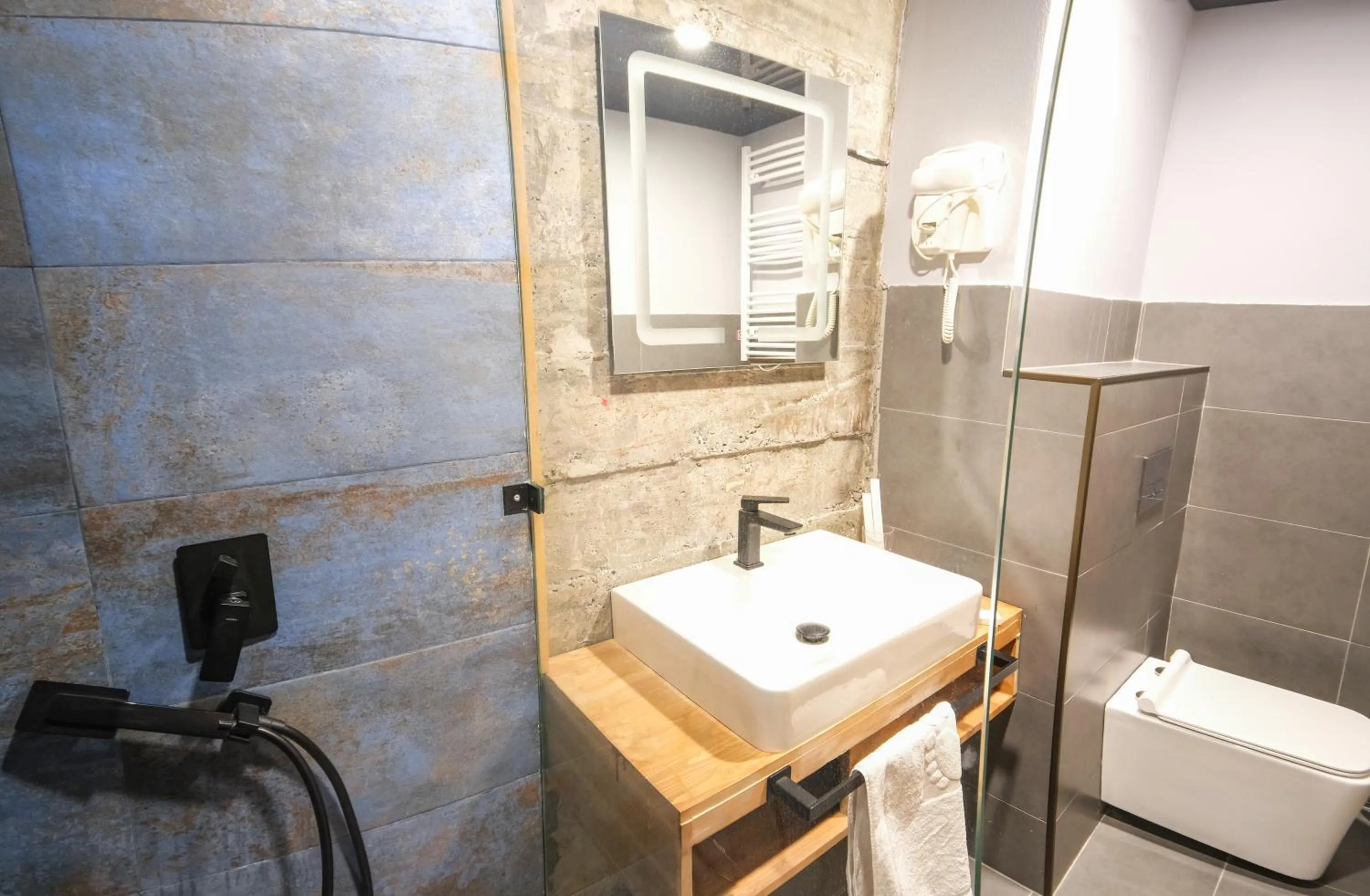 Bathroom in Hotel Posta