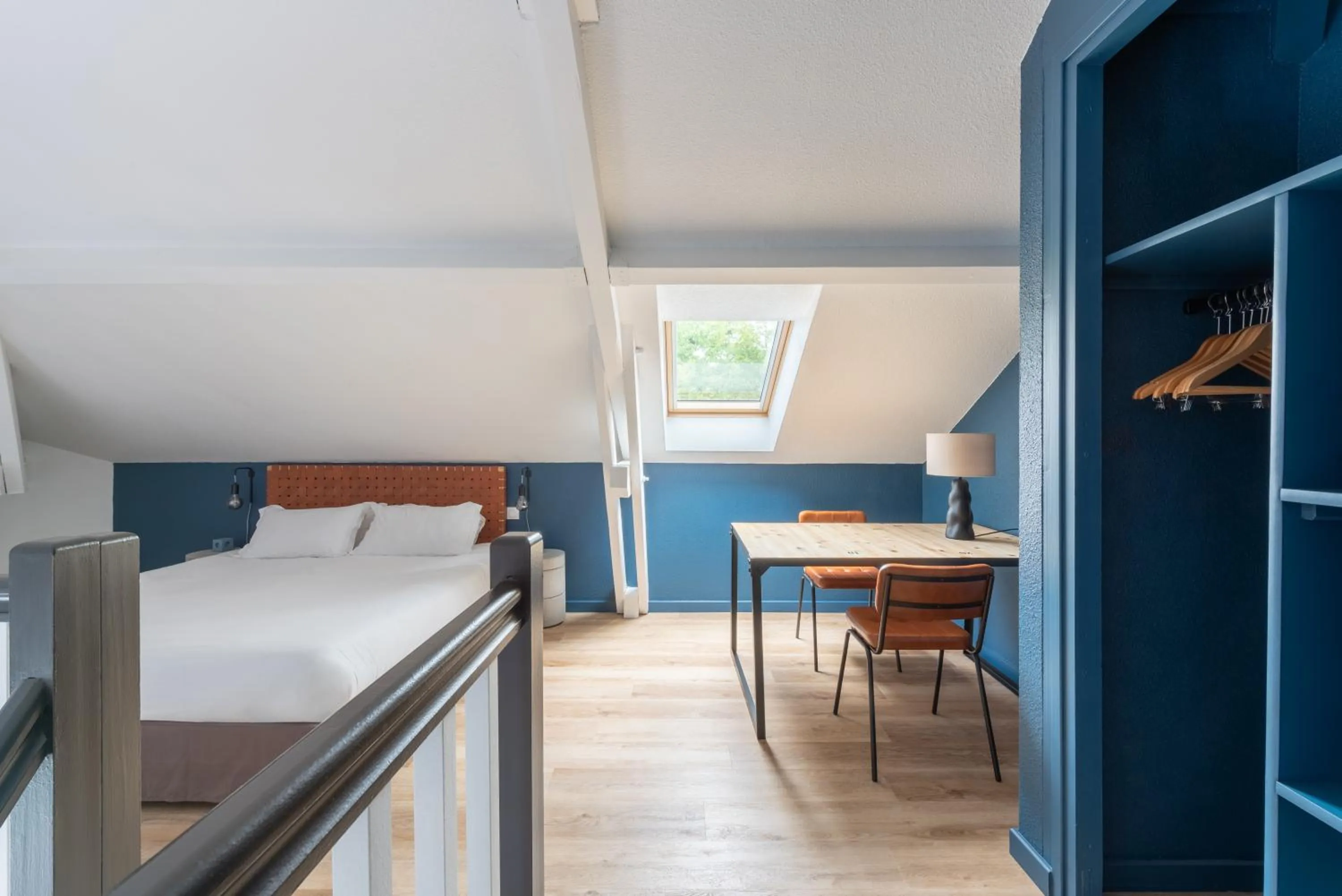 Photo of the whole room, Bed in Best Western Bridge Hotel Lyon East