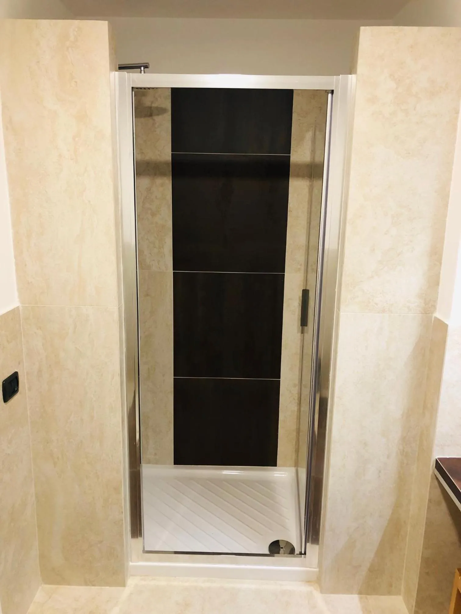 Shower in Domus Studio 25 bed & breakfast