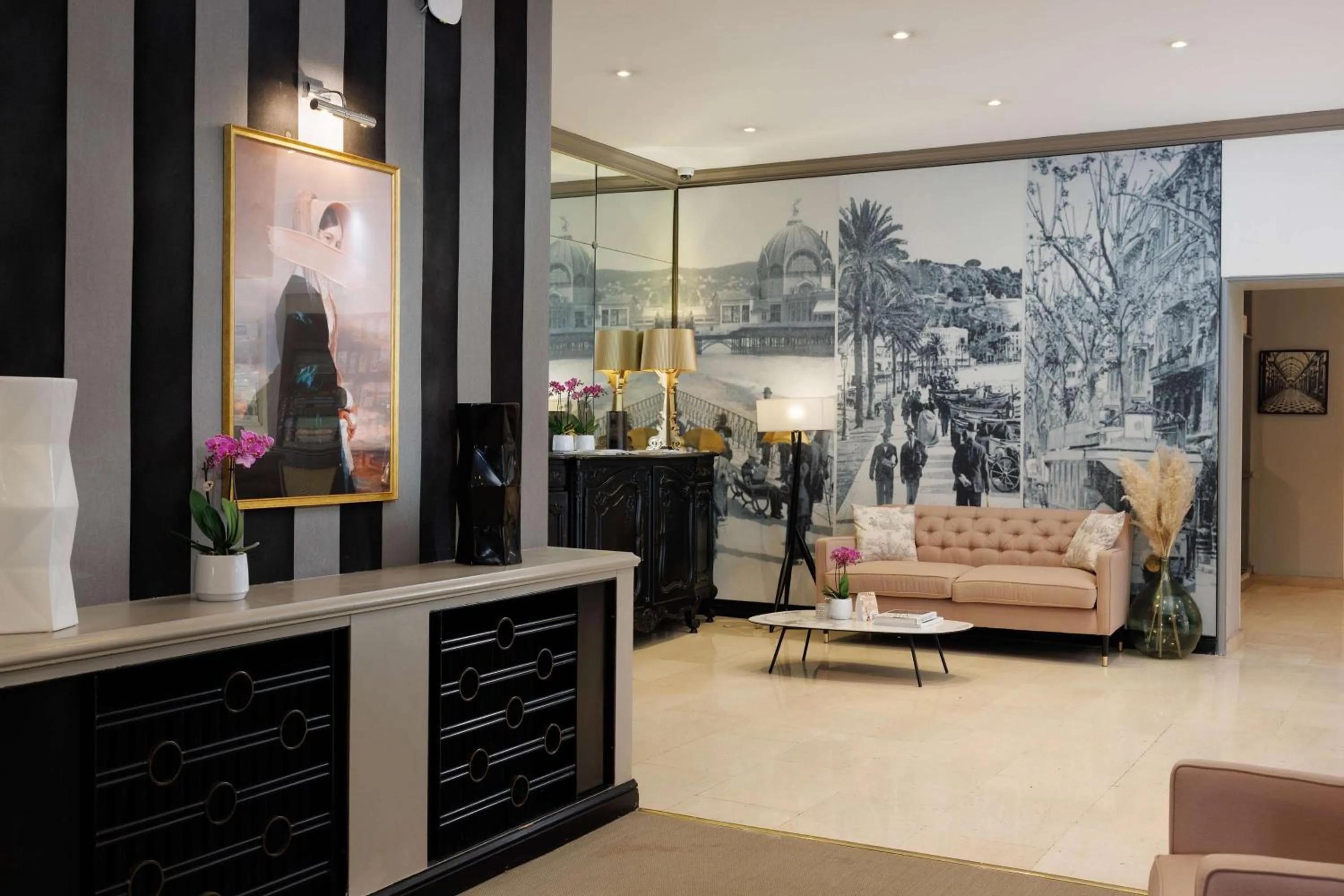 Lobby or reception in Best Western Plus Hôtel Brice Garden Nice