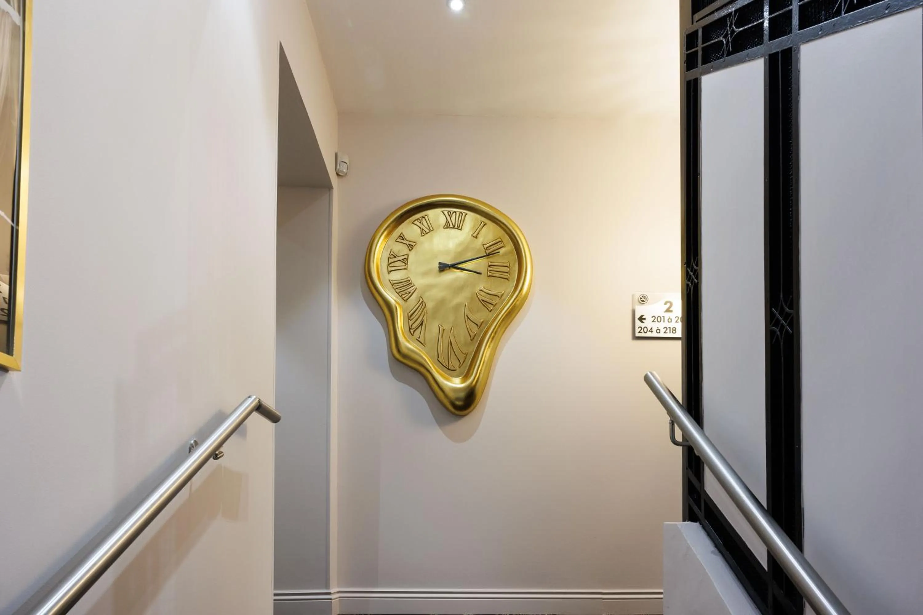 Decorative detail in Best Western Plus Hôtel Brice Garden Nice