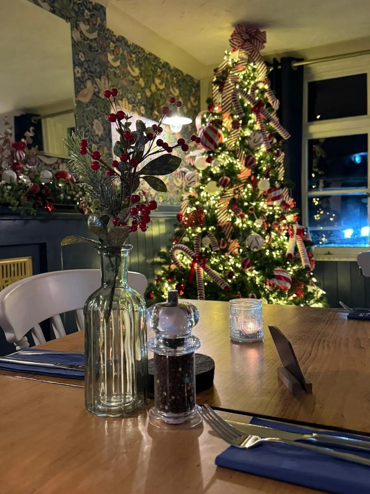 Lounge or bar in The Kings Arms, Colchester A120