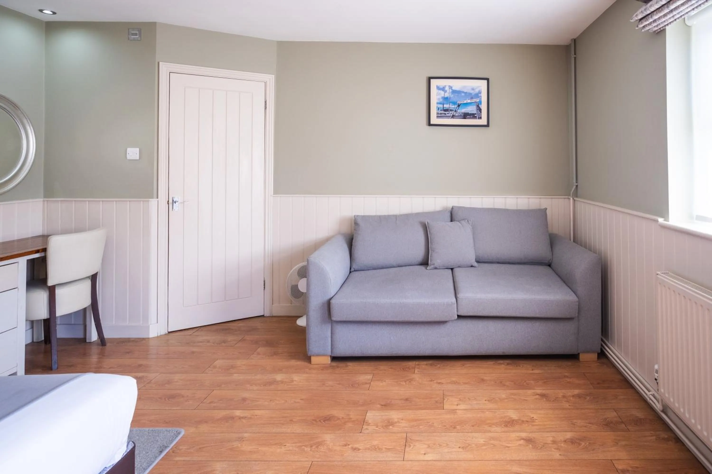 Bedroom in The Oyster Smack