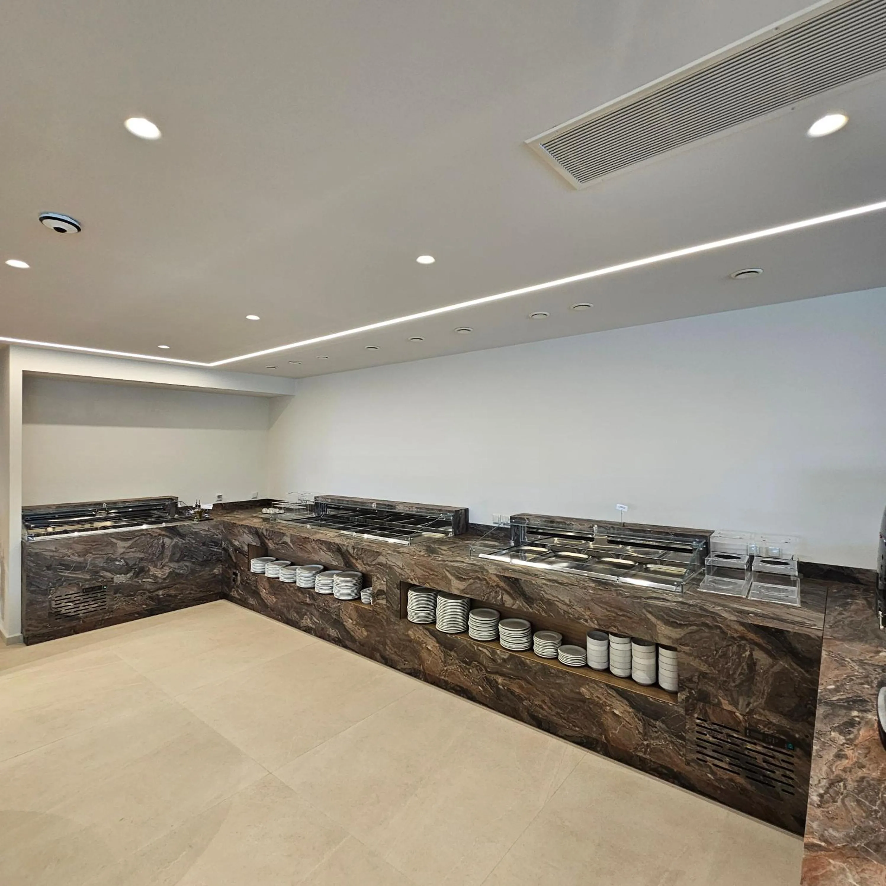 Restaurant/places to eat in Ocean Beach Hotel
