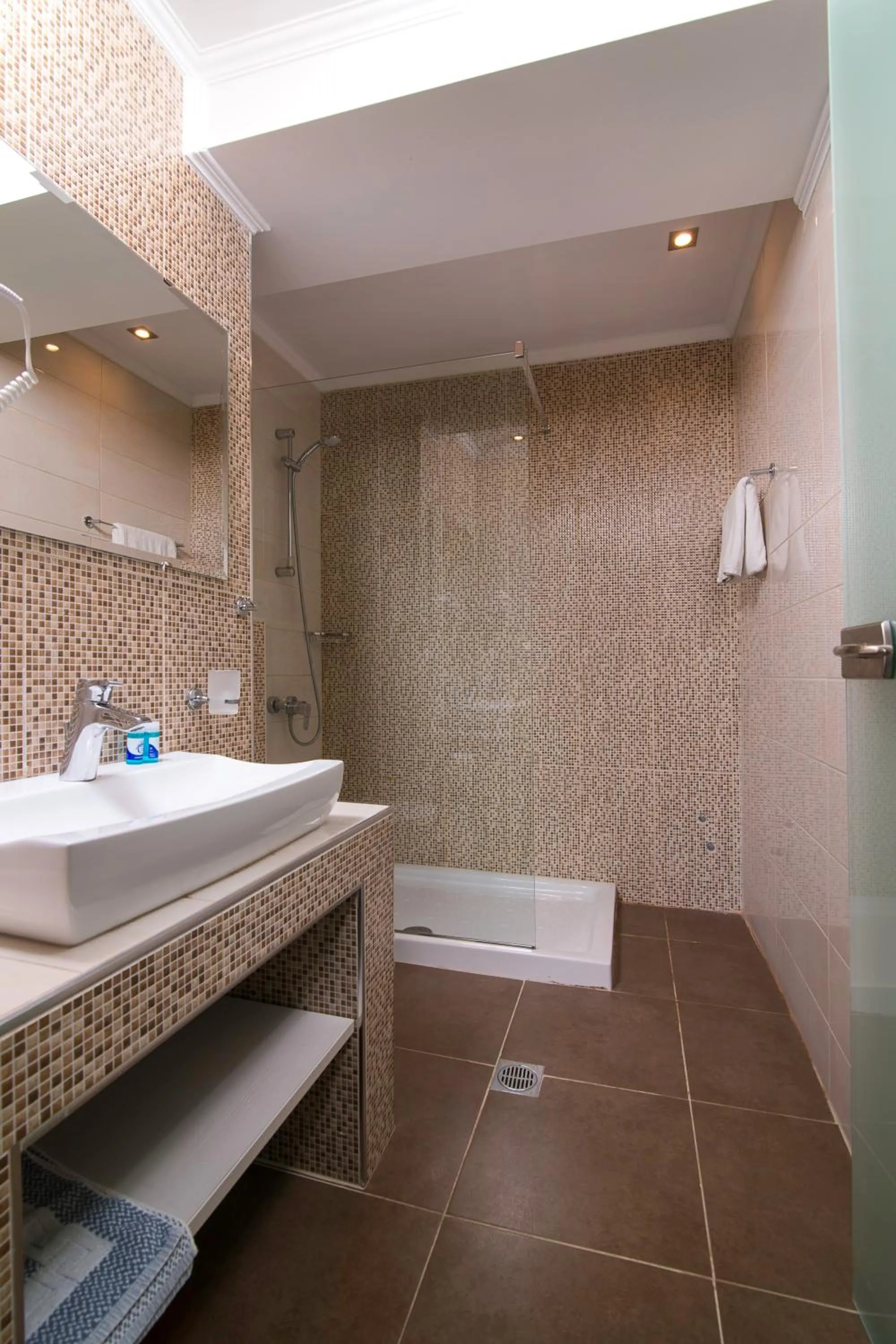 Bathroom in Ocean Beach Hotel