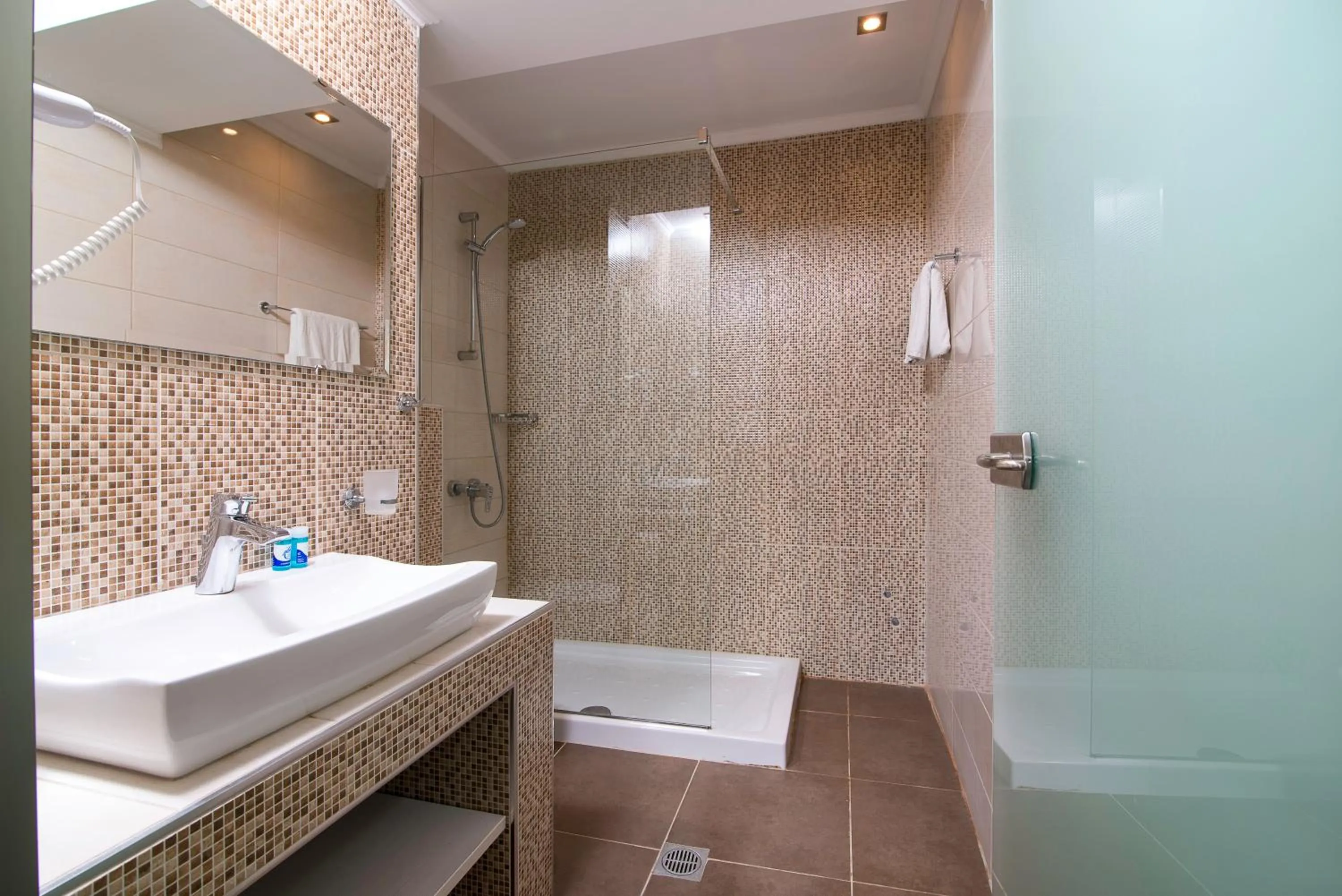 Shower in Ocean Beach Hotel