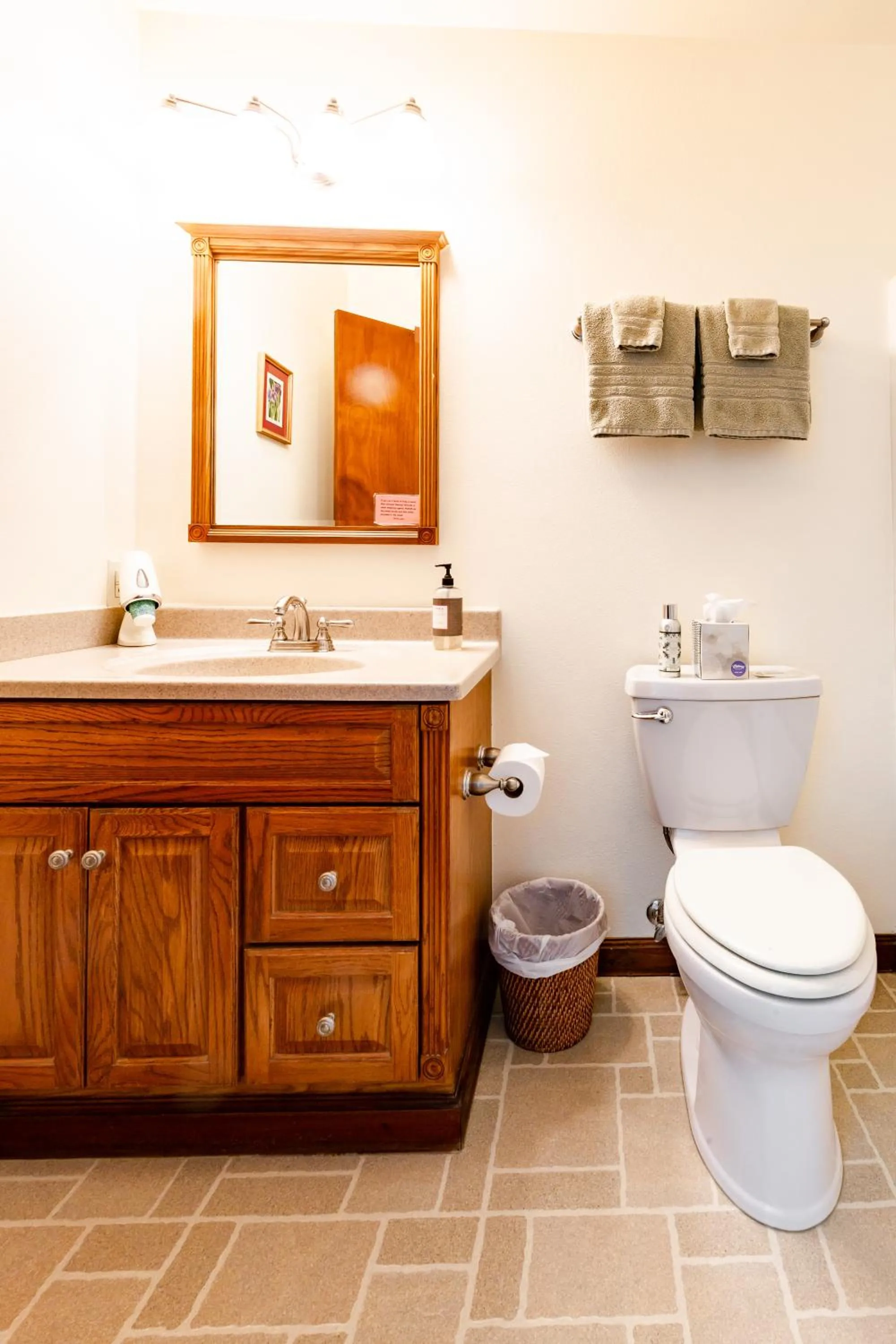 Bathroom in Inn at Tern Lake