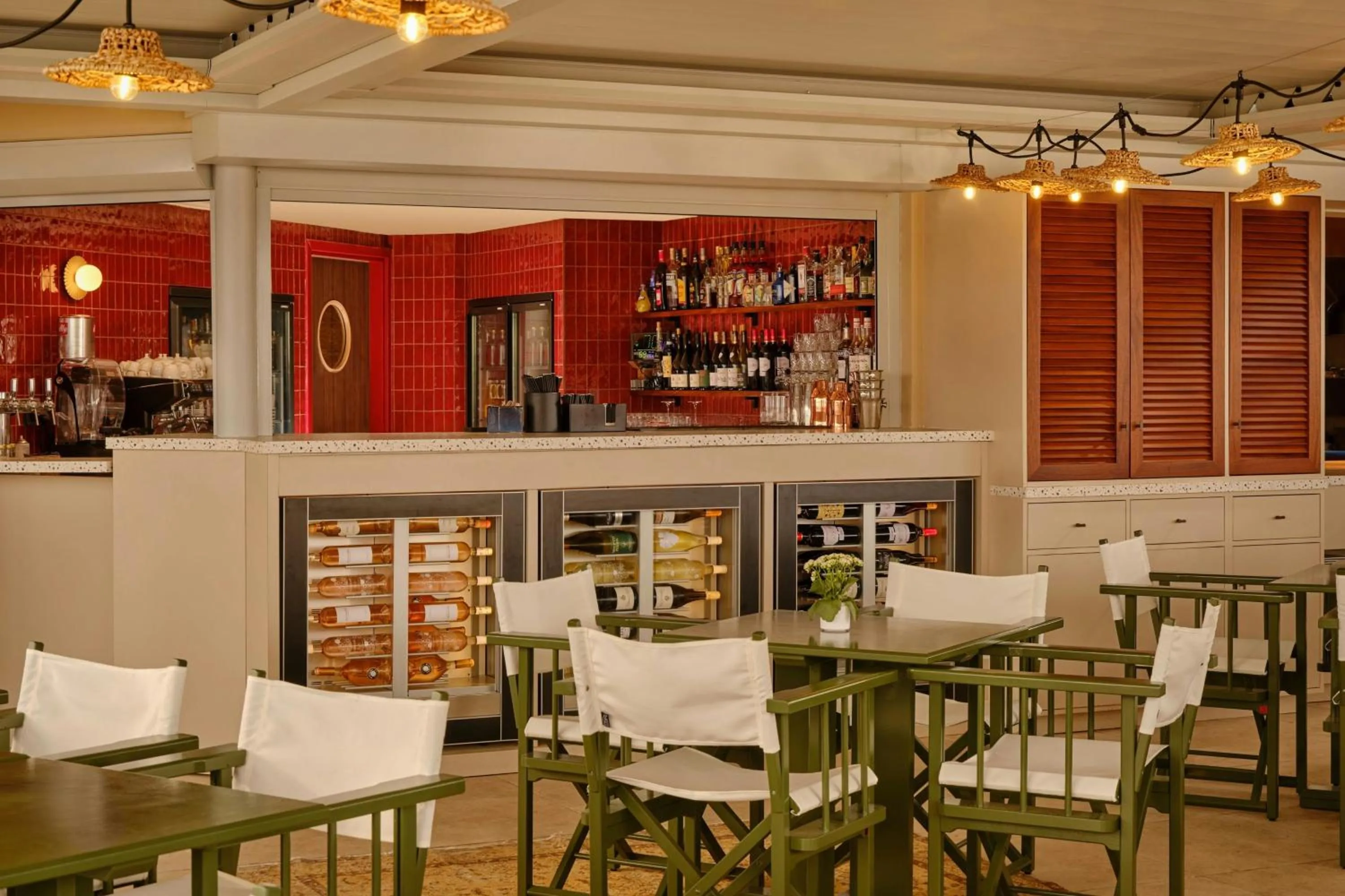 Restaurant/places to eat in AC Hotel by Marriott Nice